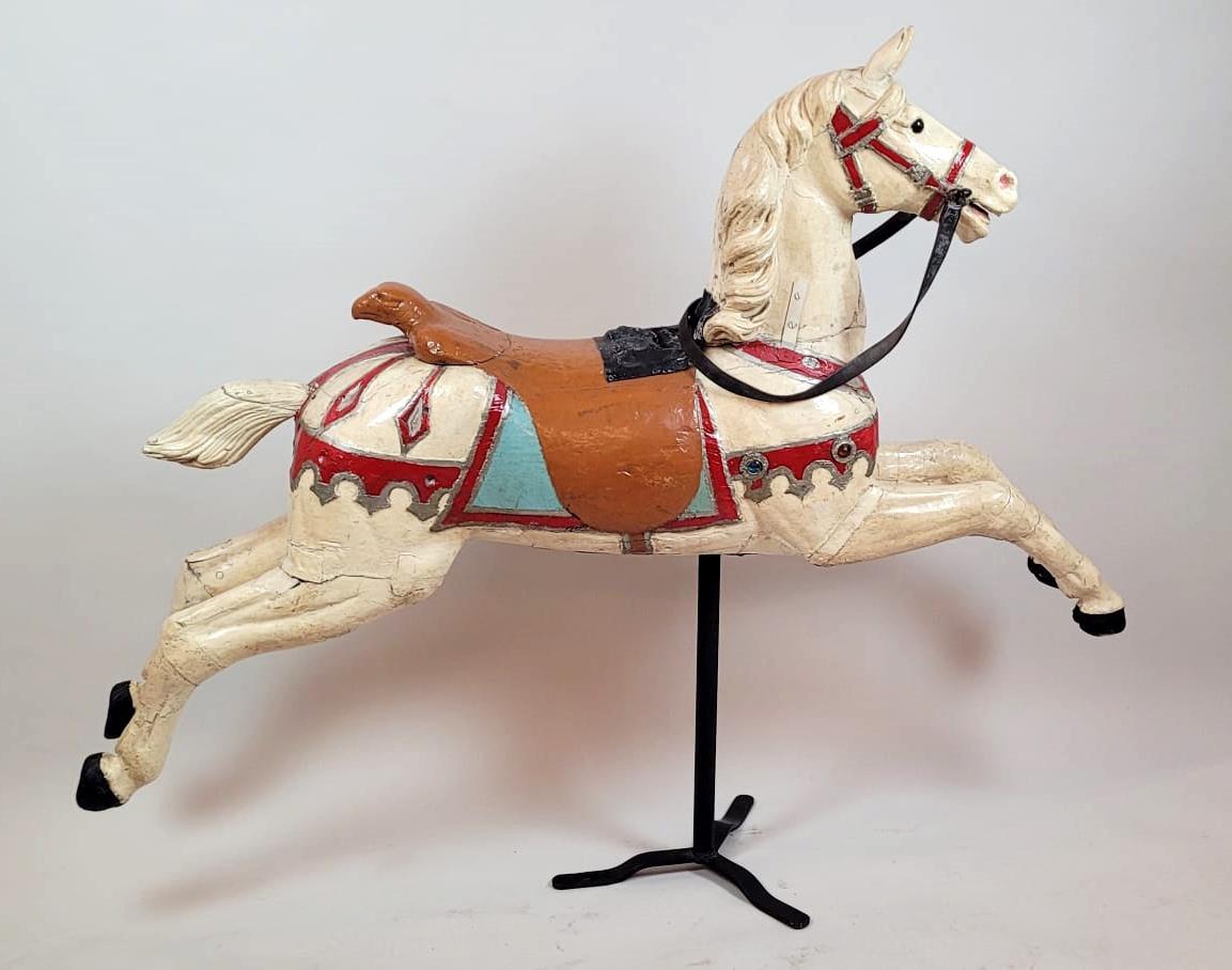 Carousel Horse In Painted Wood - Circa 1900 In Good Condition In Brussels, BE
