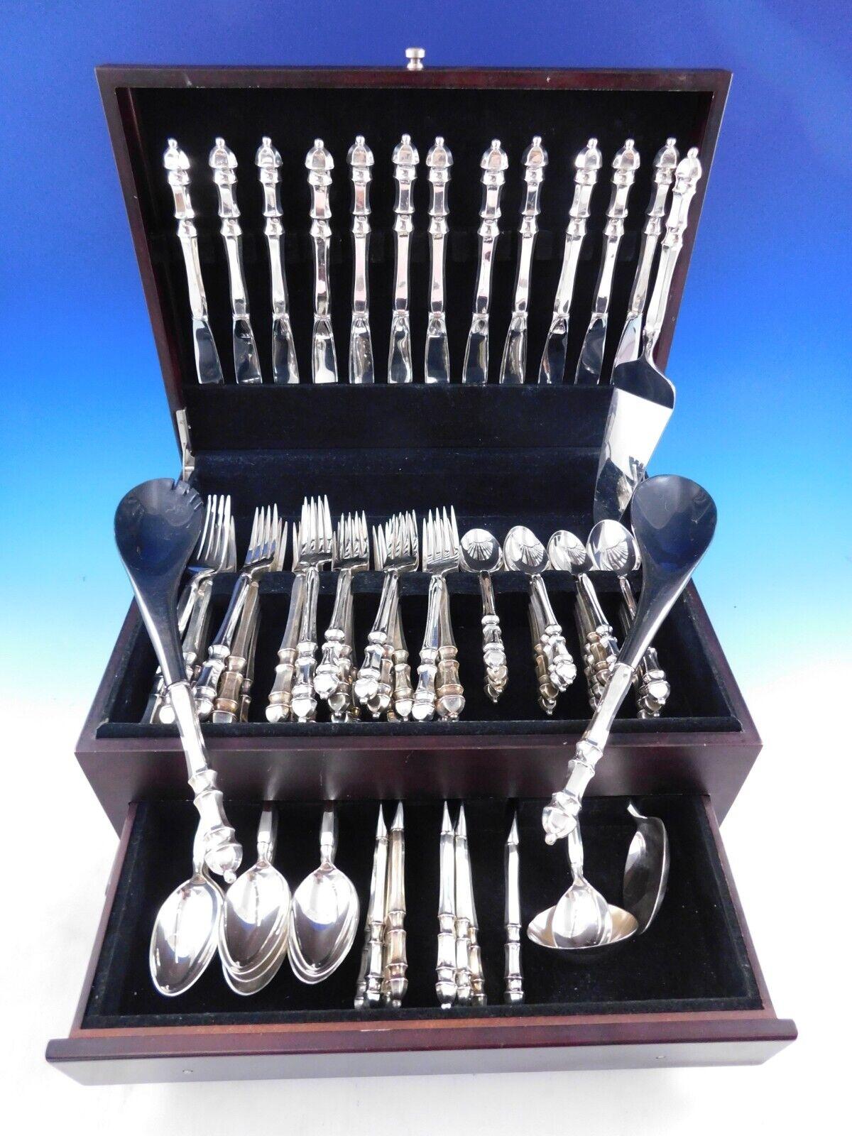 Carpenter Hall by Towle sterling silver Flatware set - 79 pieces. All of the pieces in this pattern are made with hollow, shaped, sterling handles. This set includes:


12 Knives, 9