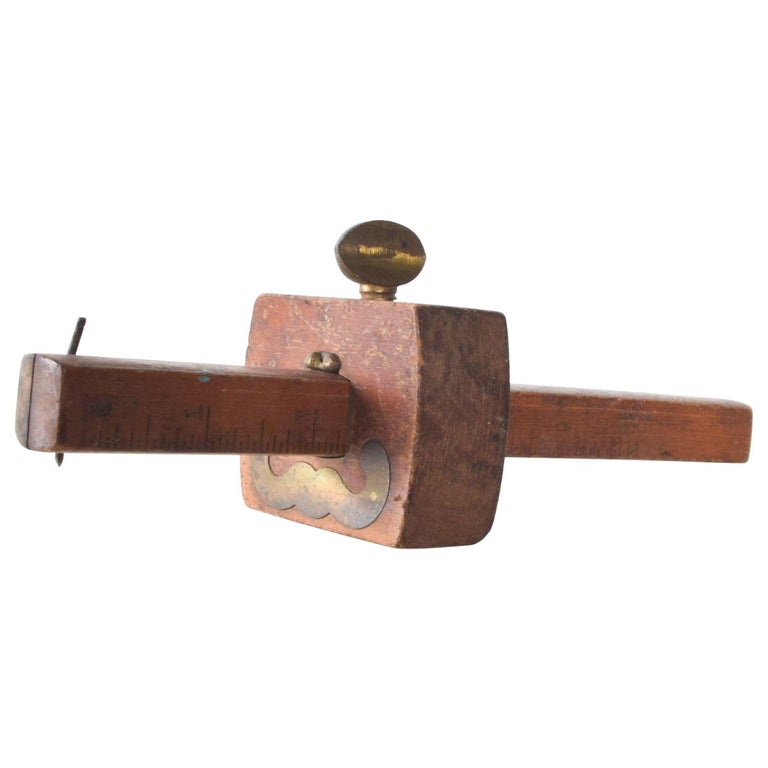 Carpenter Scribe Marking Gauge Vintage Wood Working Tool in Wood and