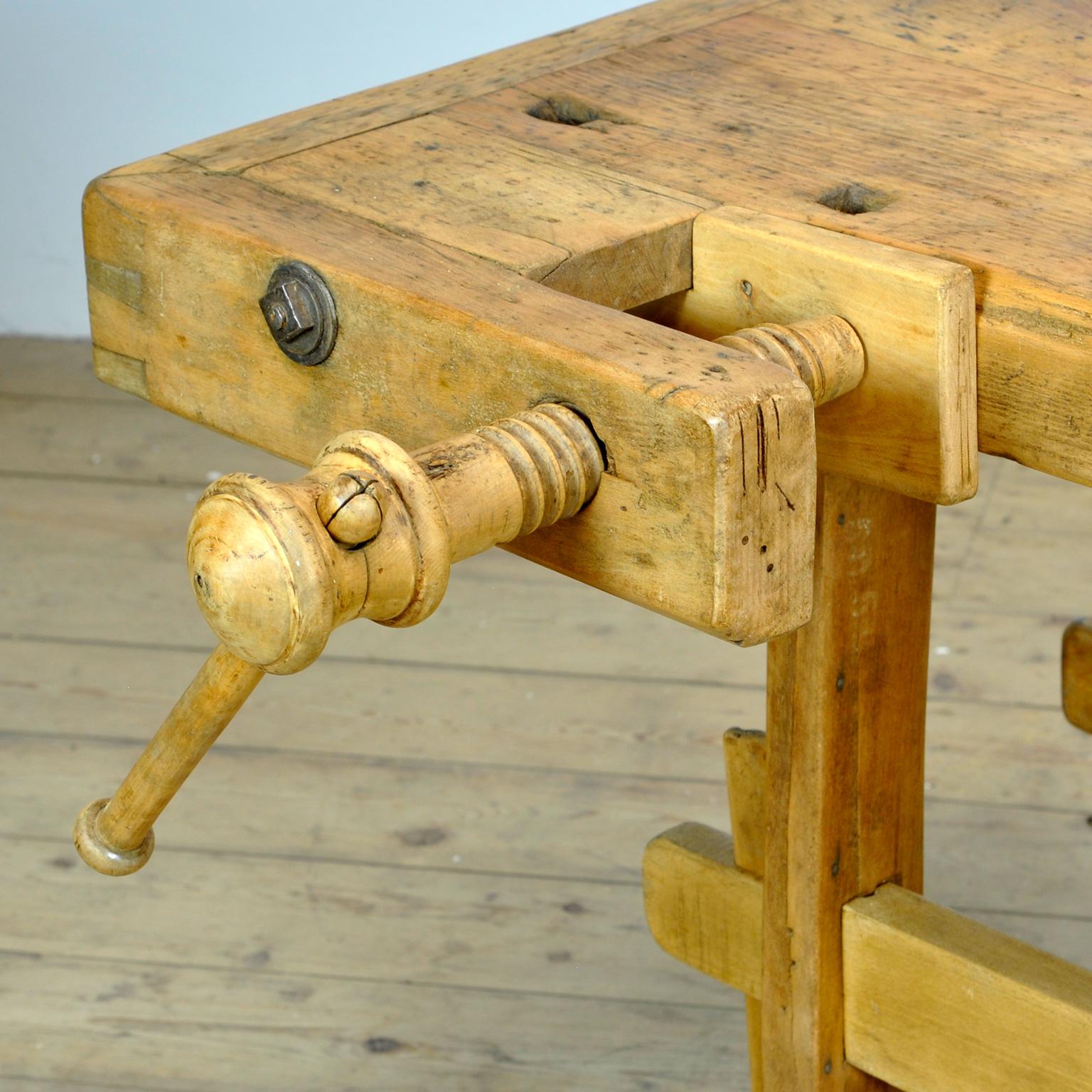 Établi de menuisier en Oak, vers 1900 Bon état à Amsterdam, Noord Holland