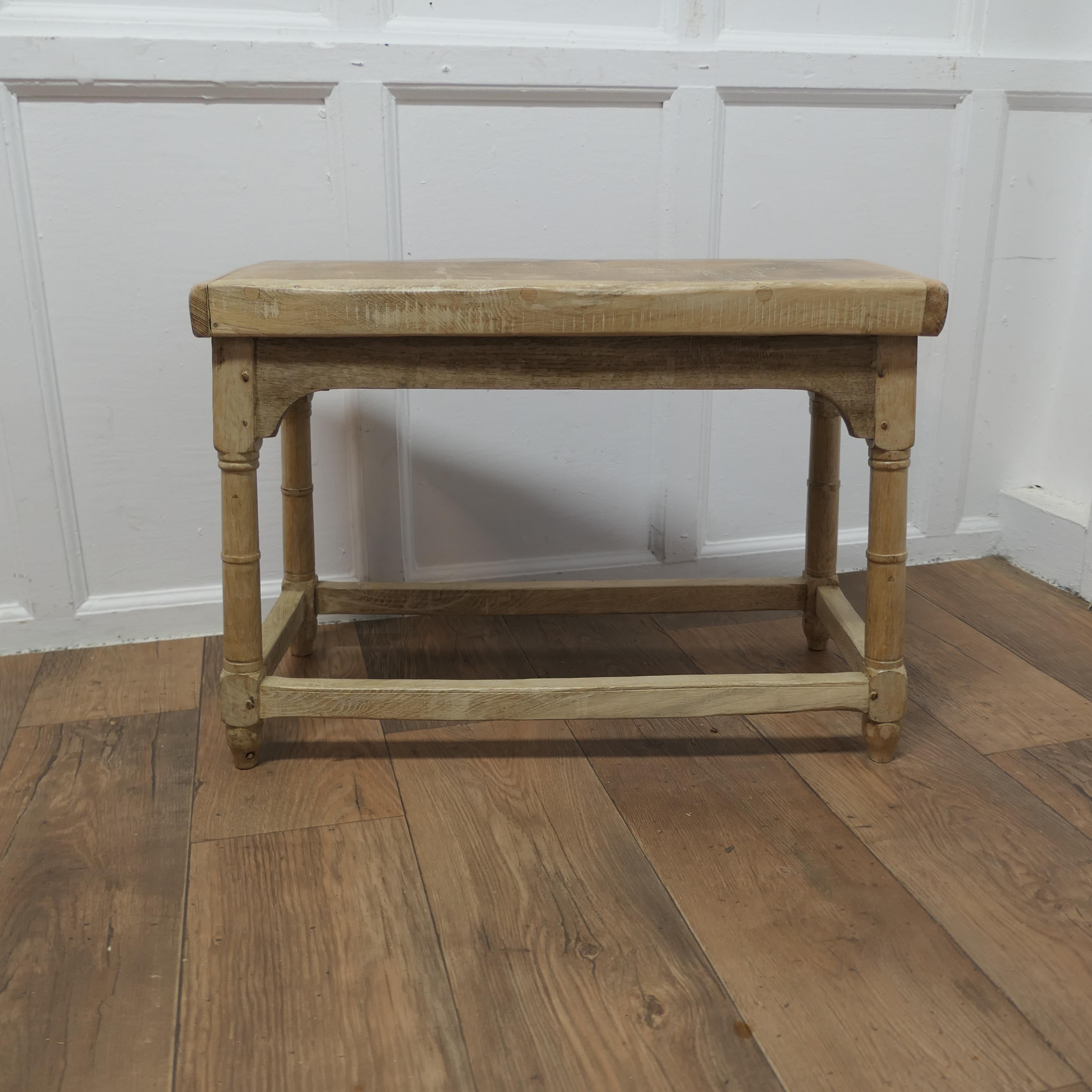 Carpenters Rustic Bleached Oak Joint Stool

This is a wonderful piece, the stool is made in 2” thick oak, and it has a seat made smooth and tactile from many years of trouser buffing
The single plank top is oak trimmed on 3 sides and it is in very