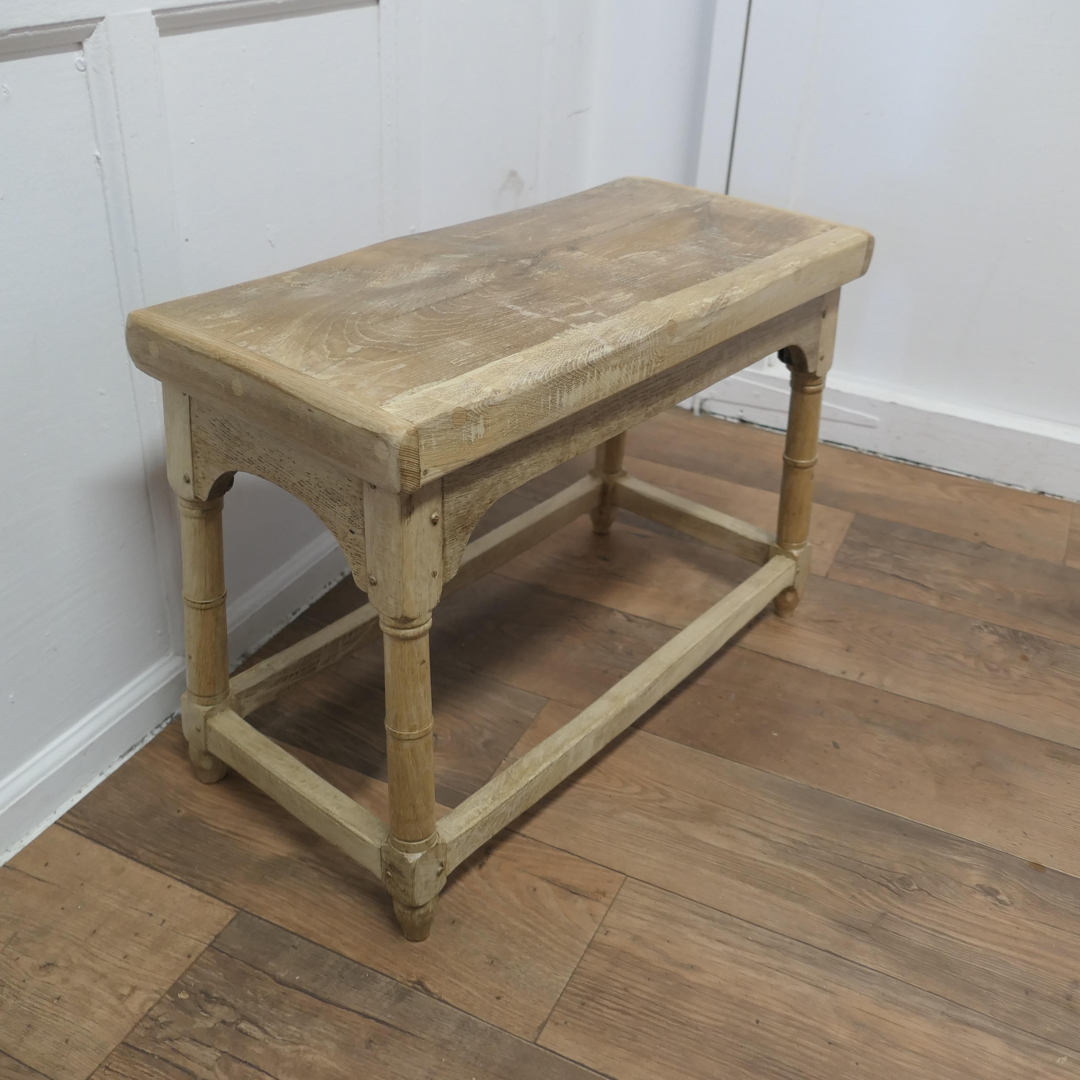 Carpenters Rustic Bleached Oak Joint Stool  This is a wonderful piece  In Good Condition For Sale In Chillerton, Isle of Wight