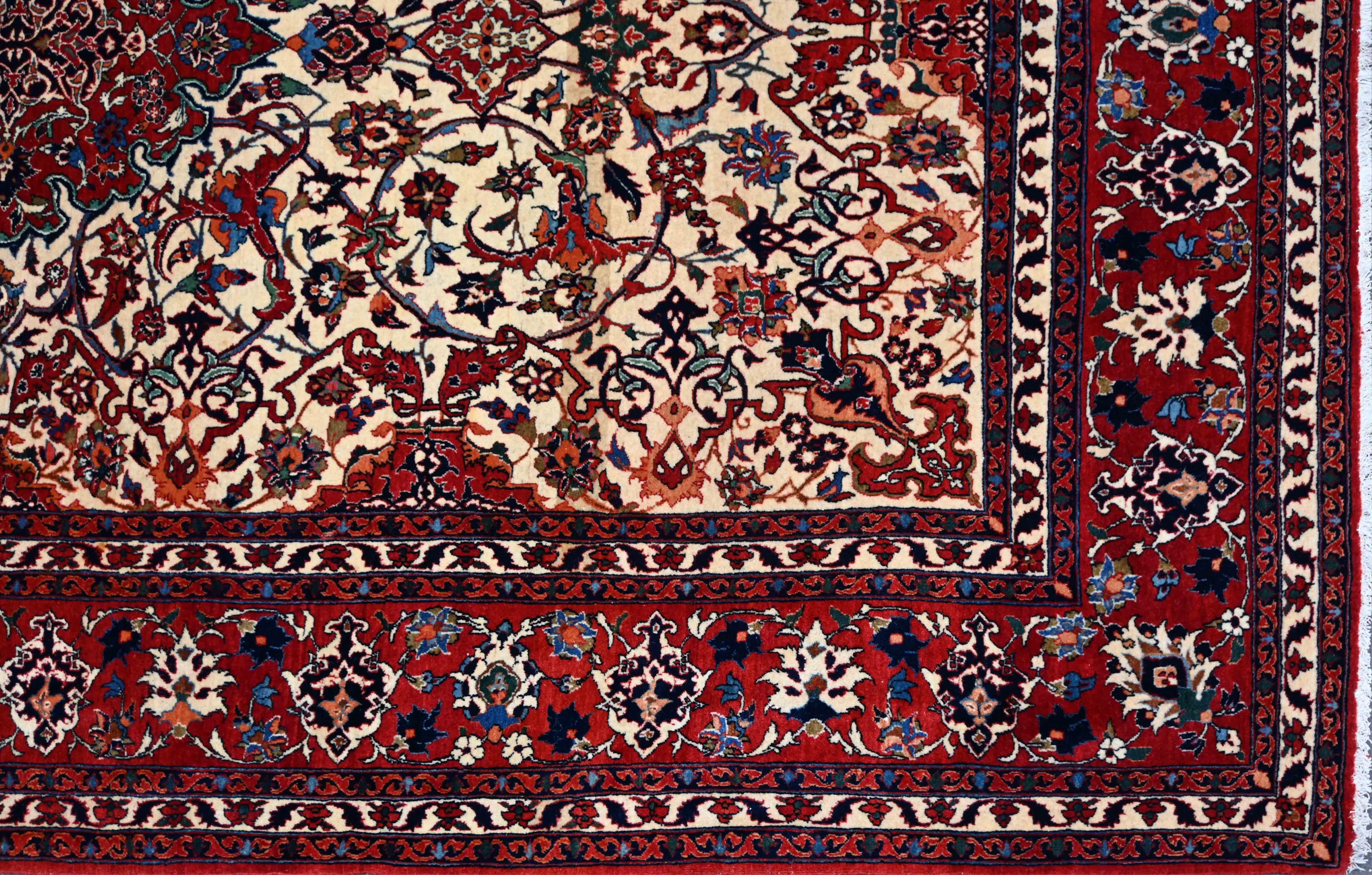 No. 1602 - Alfombra persa Isfahan - Extremadamente fina - Circa 1920 - 235x156 cm

Esta magnífica alfombra ha sido sometida a una limpieza a fondo y a una inspección meticulosa por nuestros expertos en nuestro taller. Ya está lista para adornar tu
