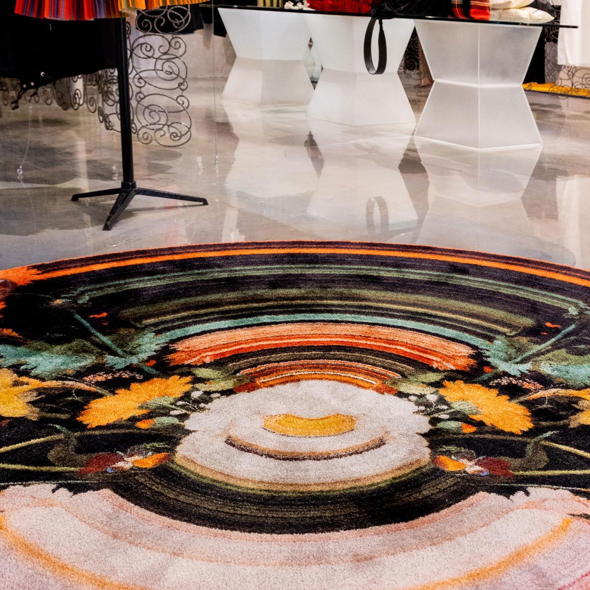 Belgian Carpet Glitch Round Half in Non-slip Polyester & Polyamide by Richard Hutten For Sale
