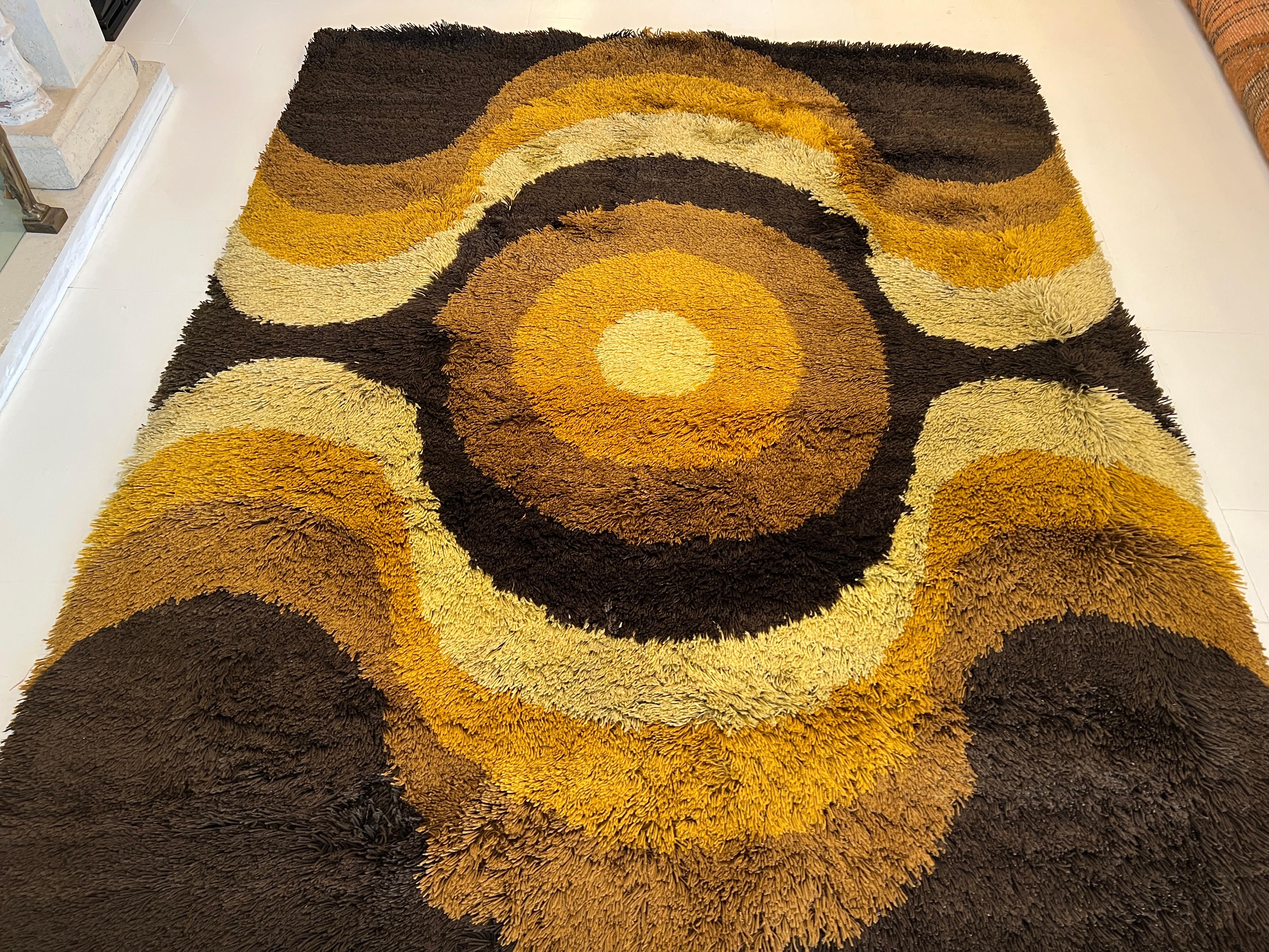 Carpet in yellow, orange and brown, 1960 For Sale 1