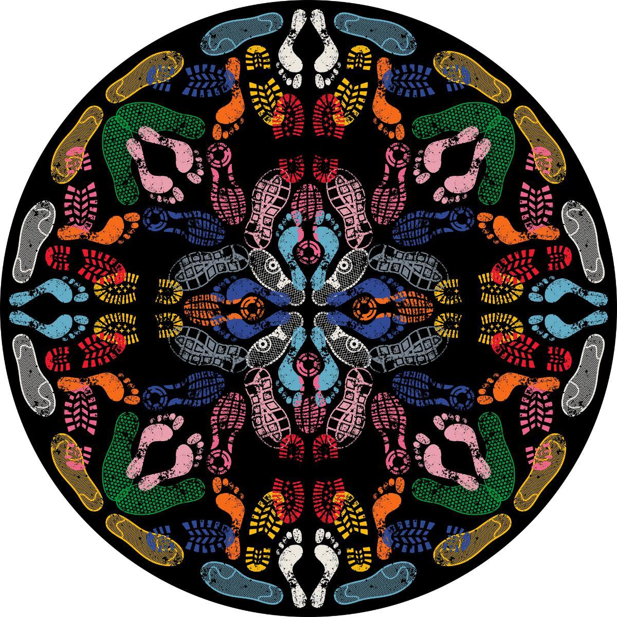 Carpet Let's Dance Human Traces Dunkel Round in Non-Slip Polyester & Polyamide im Zustand „Neu“ im Angebot in Brooklyn, NY