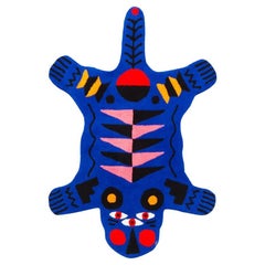 Tapis Oggian bleu Panthère L (en forme) en acrylique tufté à la main par Marco Oggian