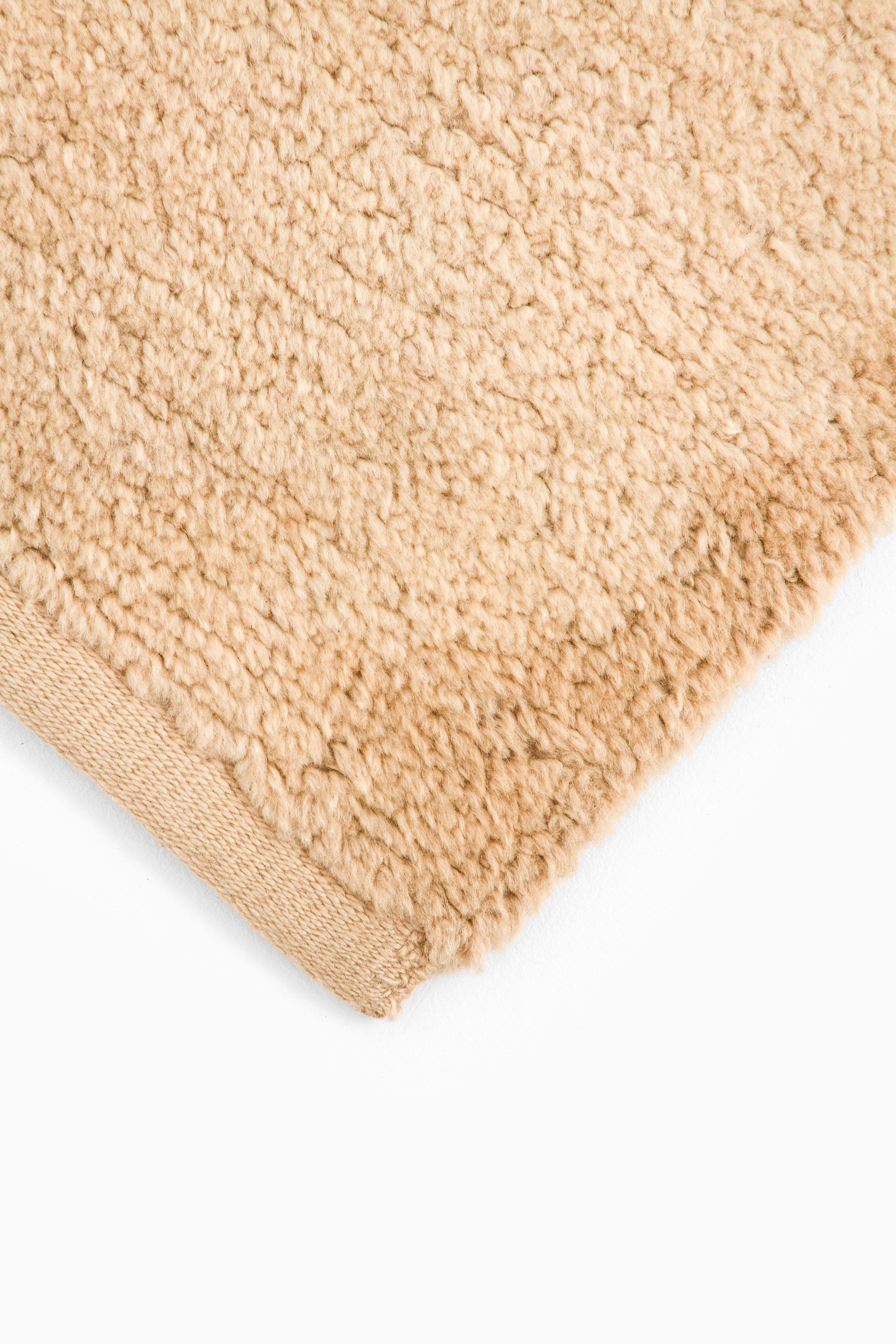 Mid-Century Modern Carpet Produced in Sweden, 1960's For Sale