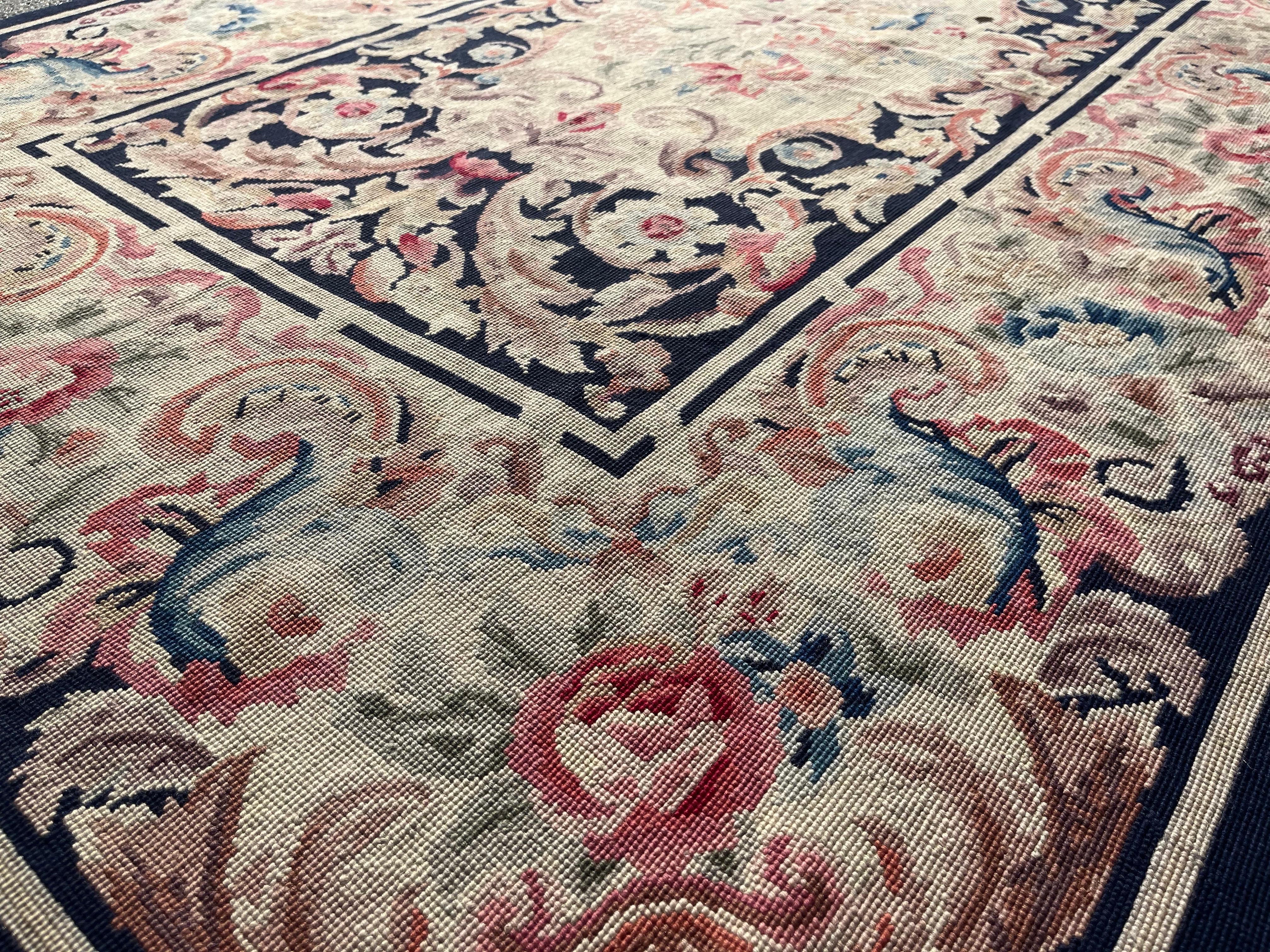 Carpet with knotted stitches in the style of Aubusson For Sale 2