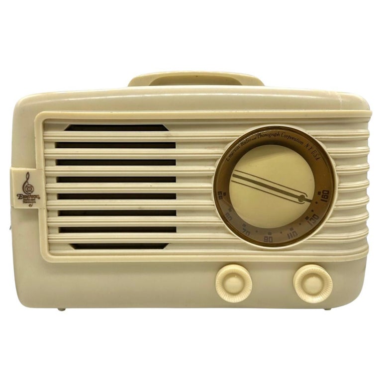 1965 Vintage MOTOROLA Leather Case Transistor Radio w/ Bluetooth Techn –  Sustainable Deco, Inc.