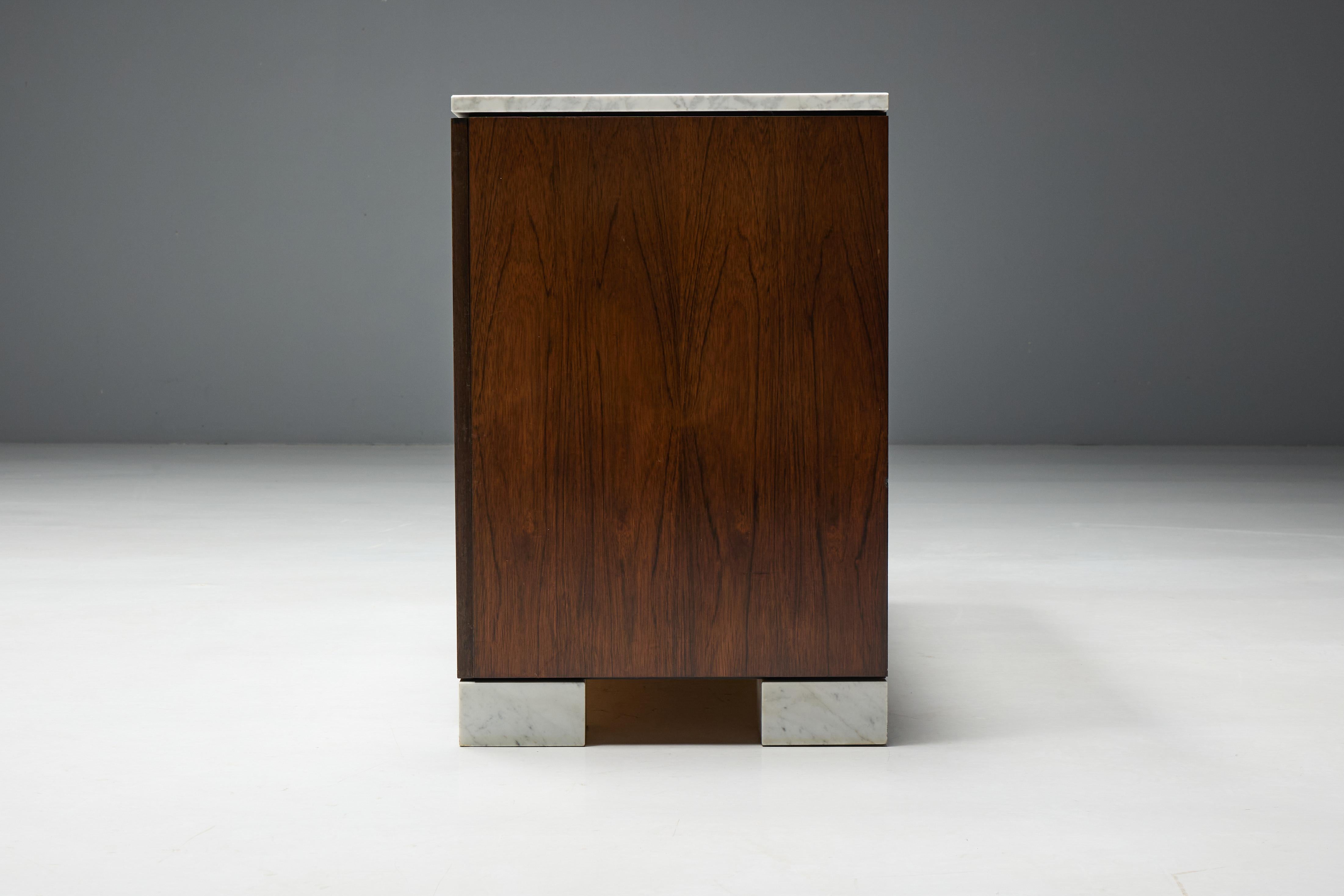Chrome Meuble de rangement en marbre de Carrare et bois de rose d'Alfred Hendrickx, Belgique, années 1960 en vente