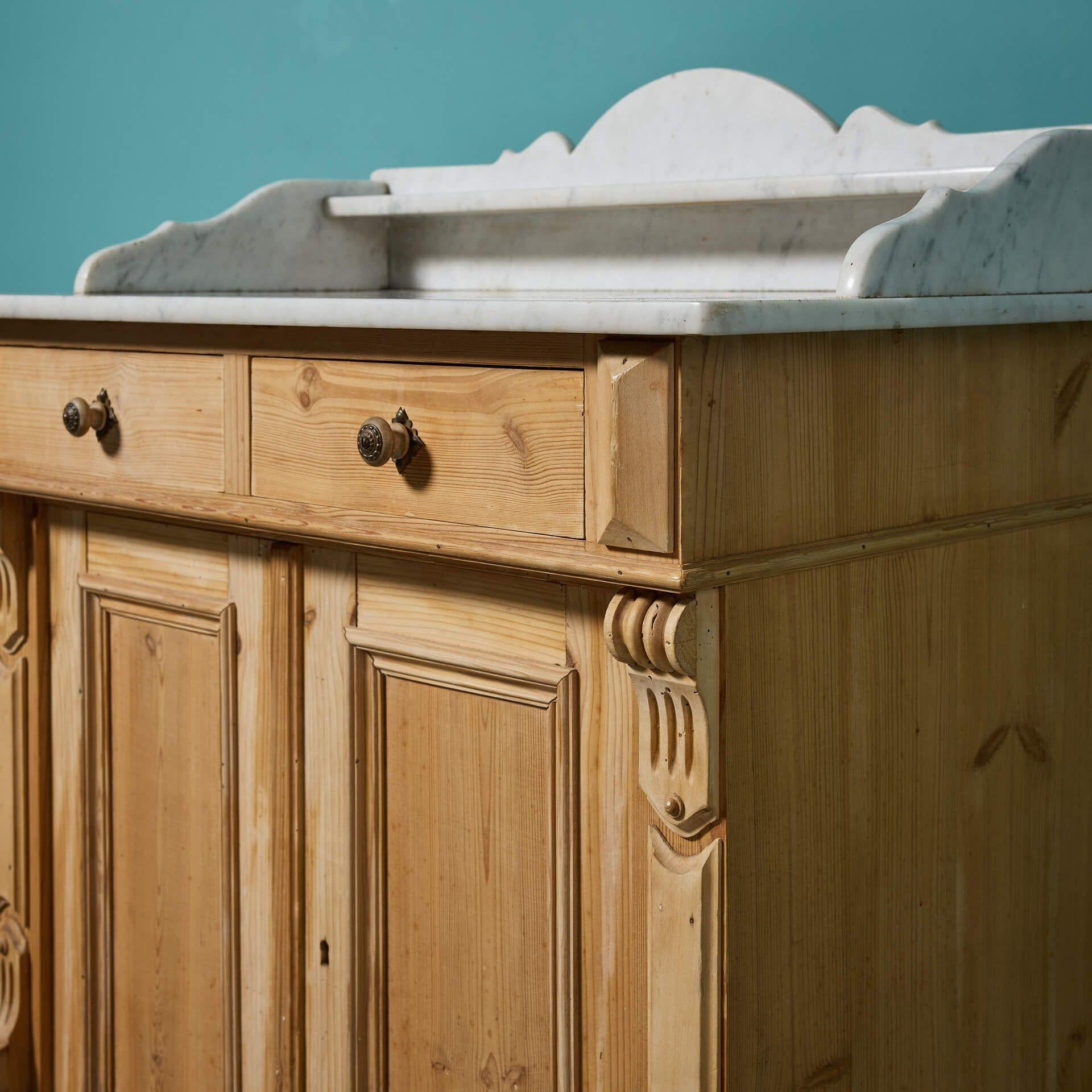 Lavabo Antiguo de Mármol de Carrara siglo XIX en venta