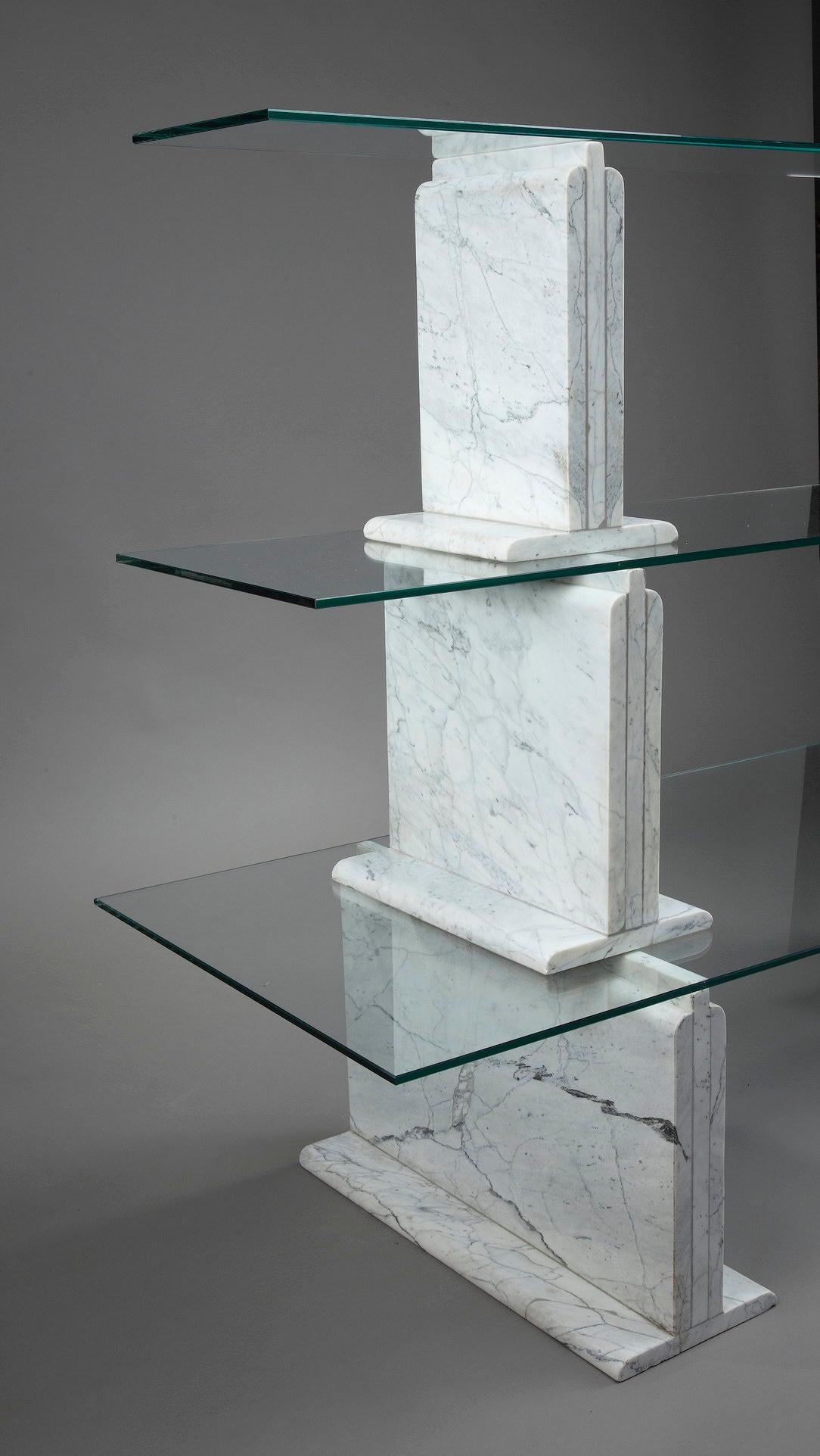 Carrara Marble Bookcase with Glass Shelves, 1970 For Sale 5