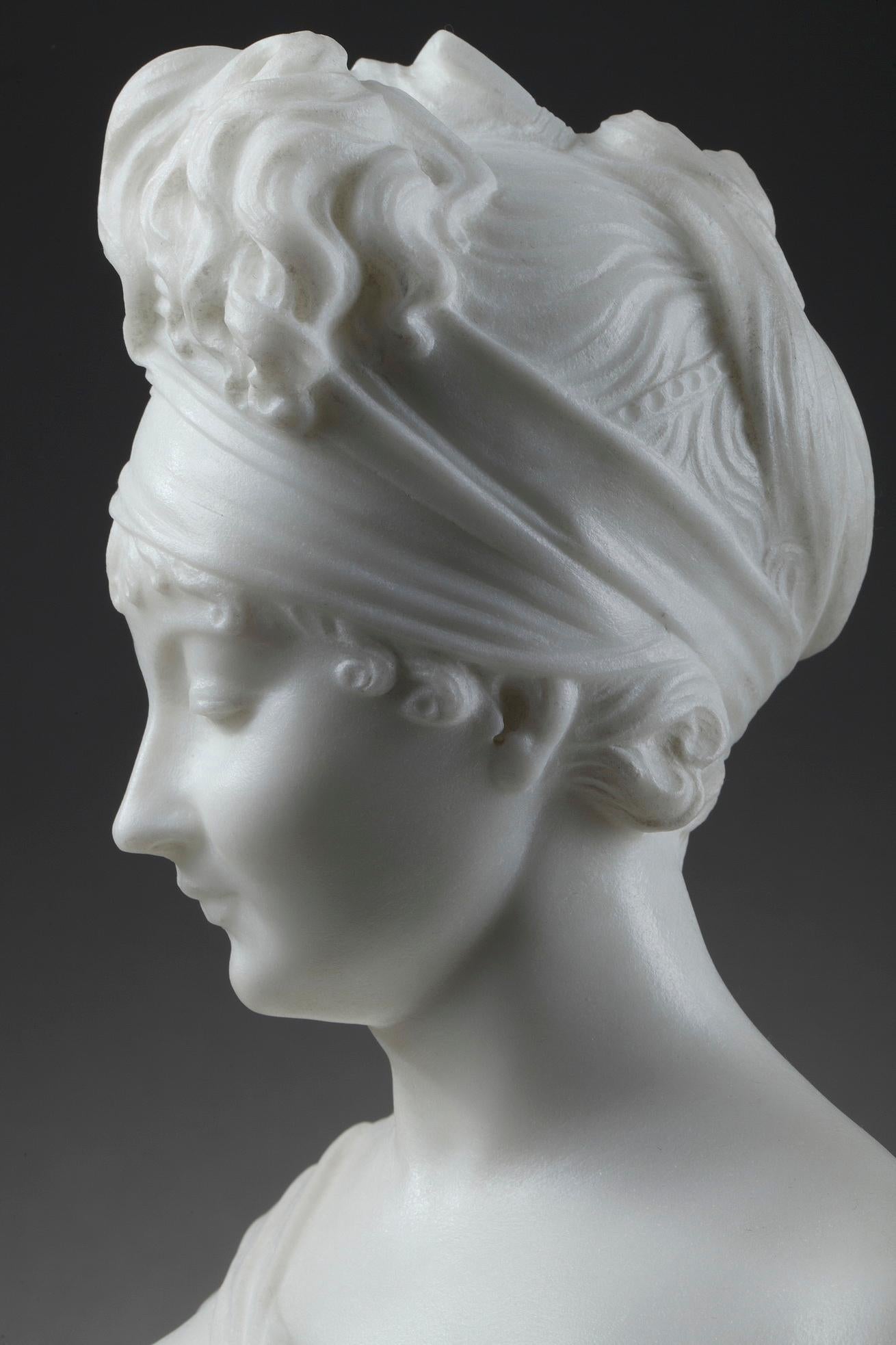 Carrara Marble Bust of Juliette Récamier after Joseph Chinard For Sale 5