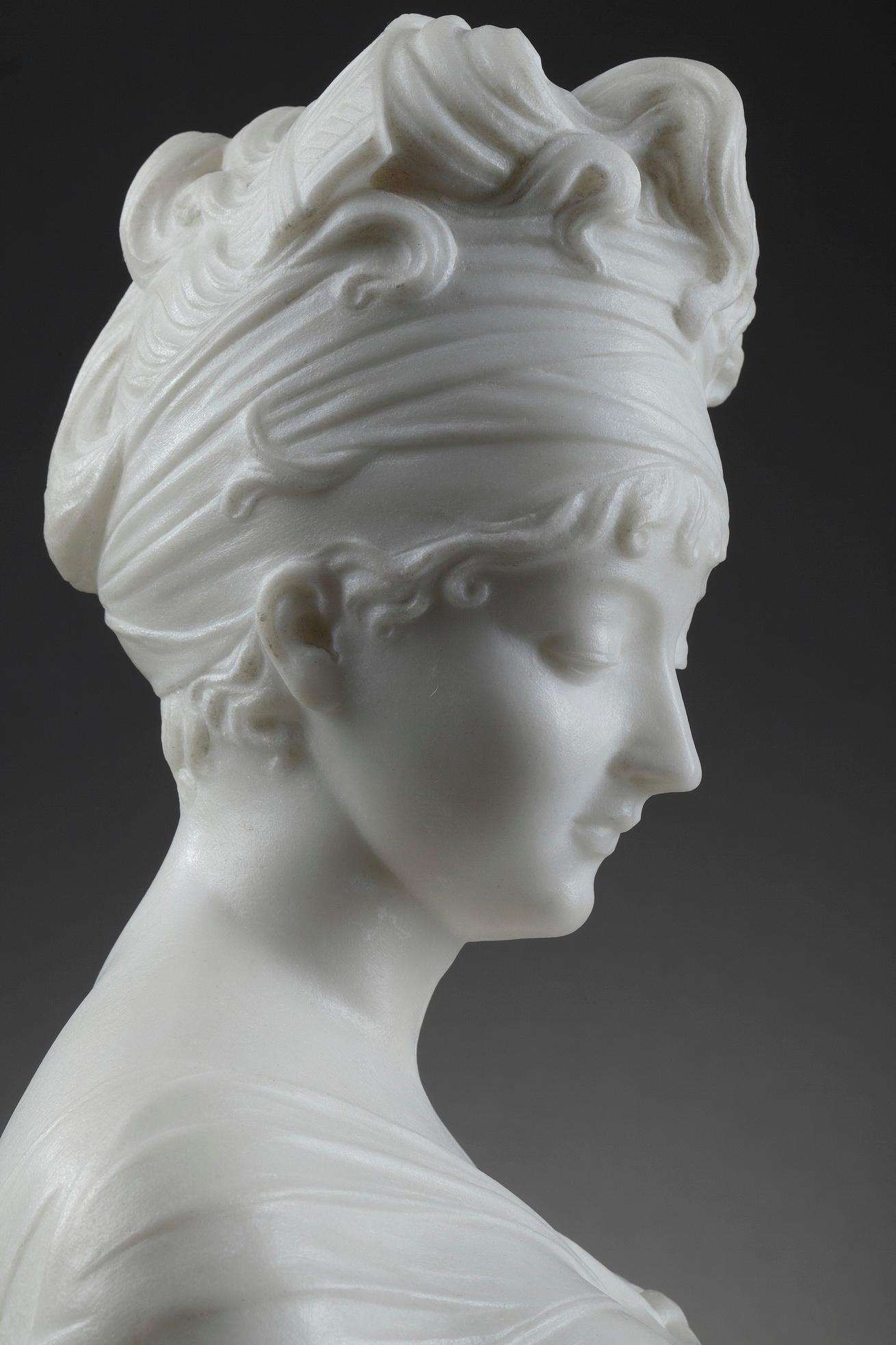 Carrara Marble Bust of Juliette Récamier after Joseph Chinard For Sale 7