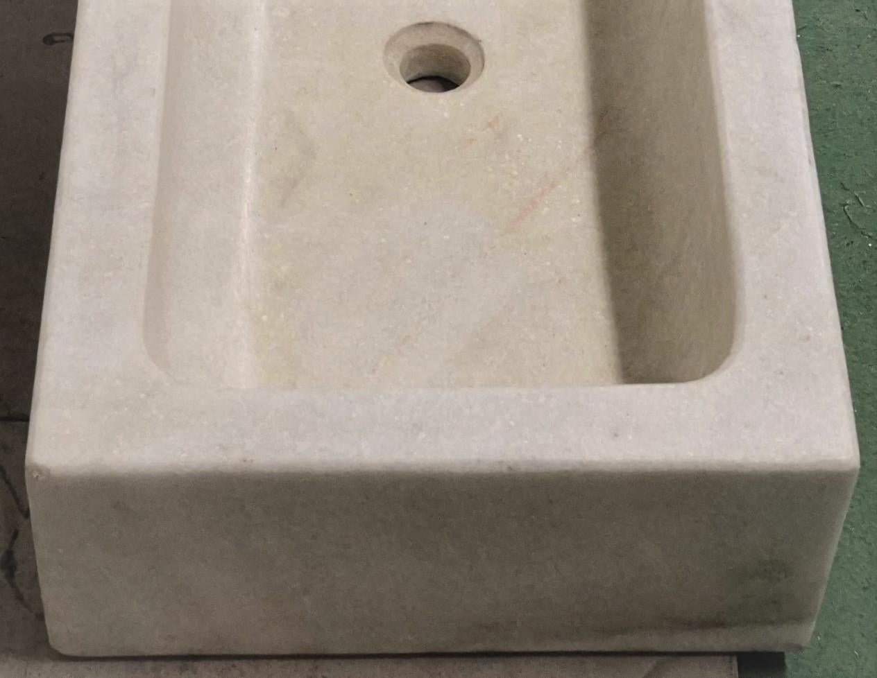 Carrara Marble Classic Sink  For Sale 2