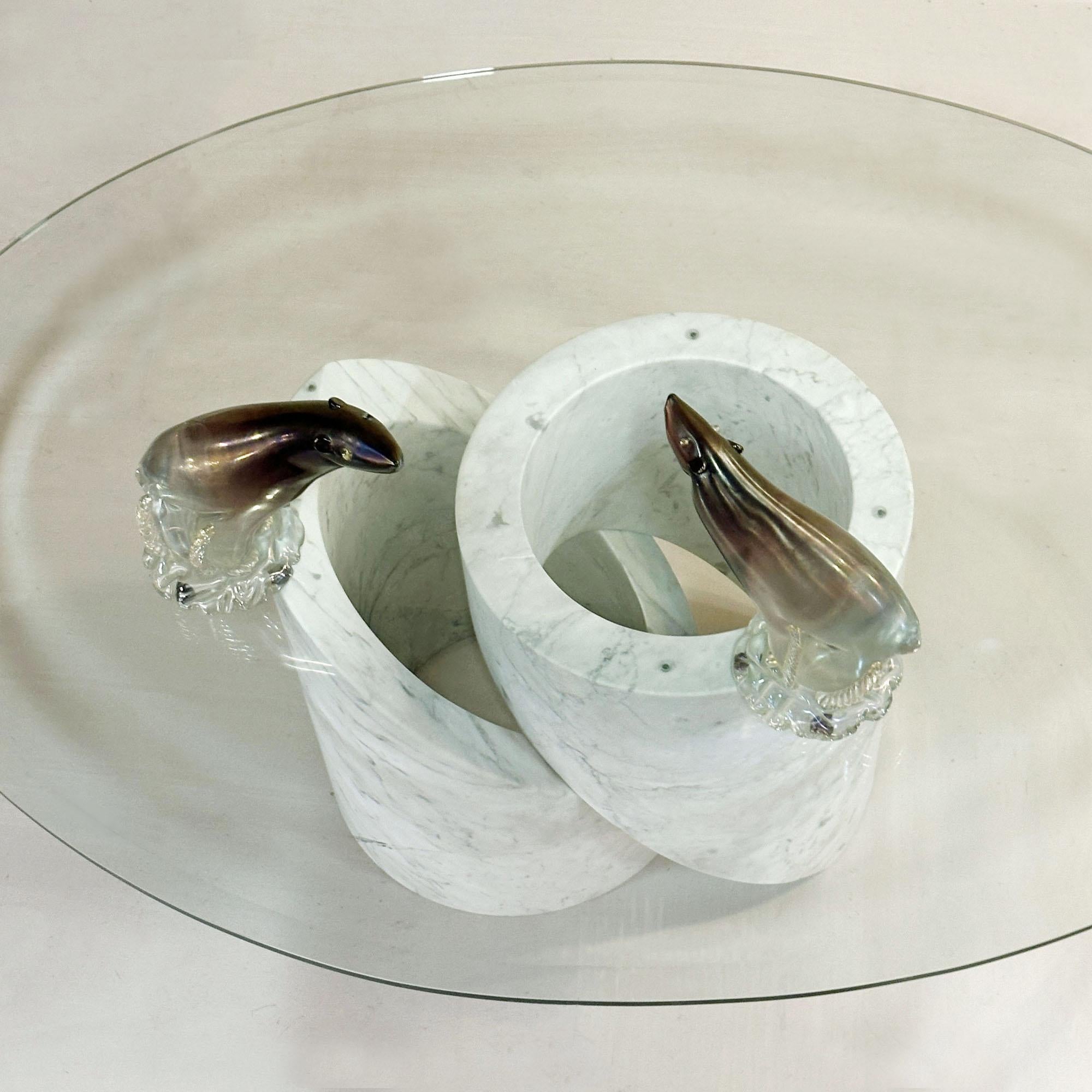 Mesa de centro de mármol de Carrara con tapa ovalada de cristal, Italia Años 60 Italiano en venta