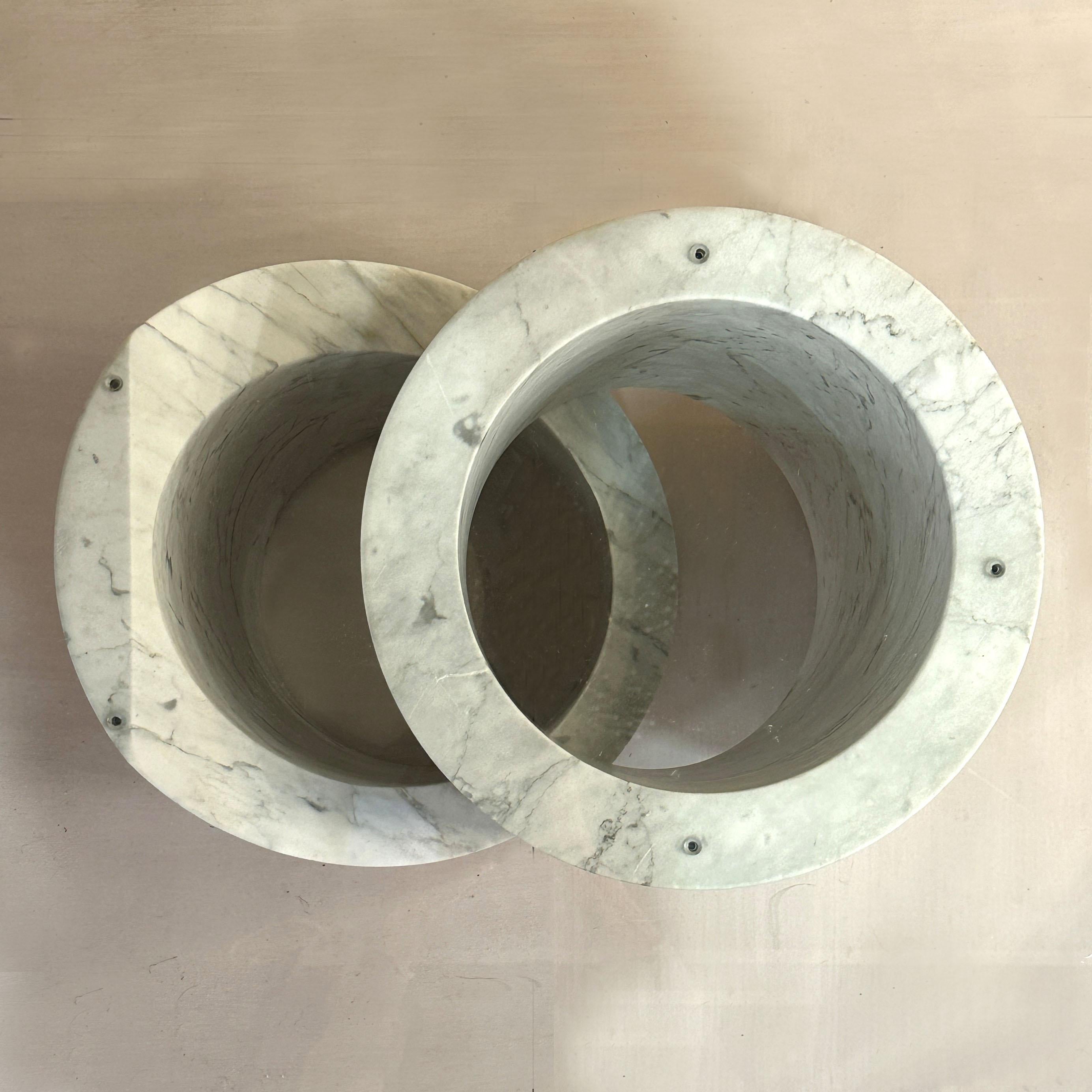 Mesa de centro de mármol de Carrara con tapa ovalada de cristal, Italia Años 60 en venta 2