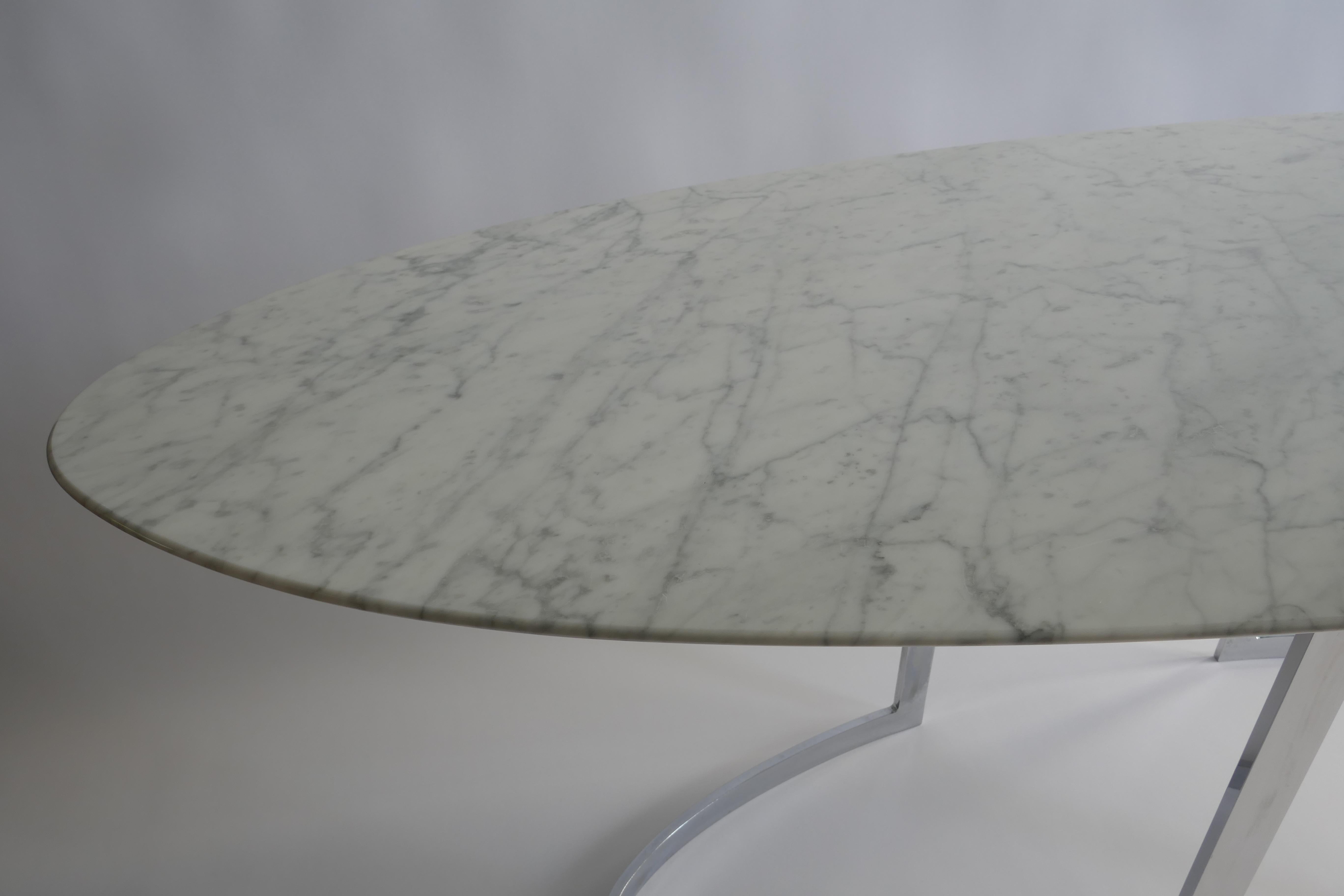 Carrara Marble Console Table with Chrome Legs by Vittorio Introini, Italy, 1970s In Good Condition For Sale In London, GB