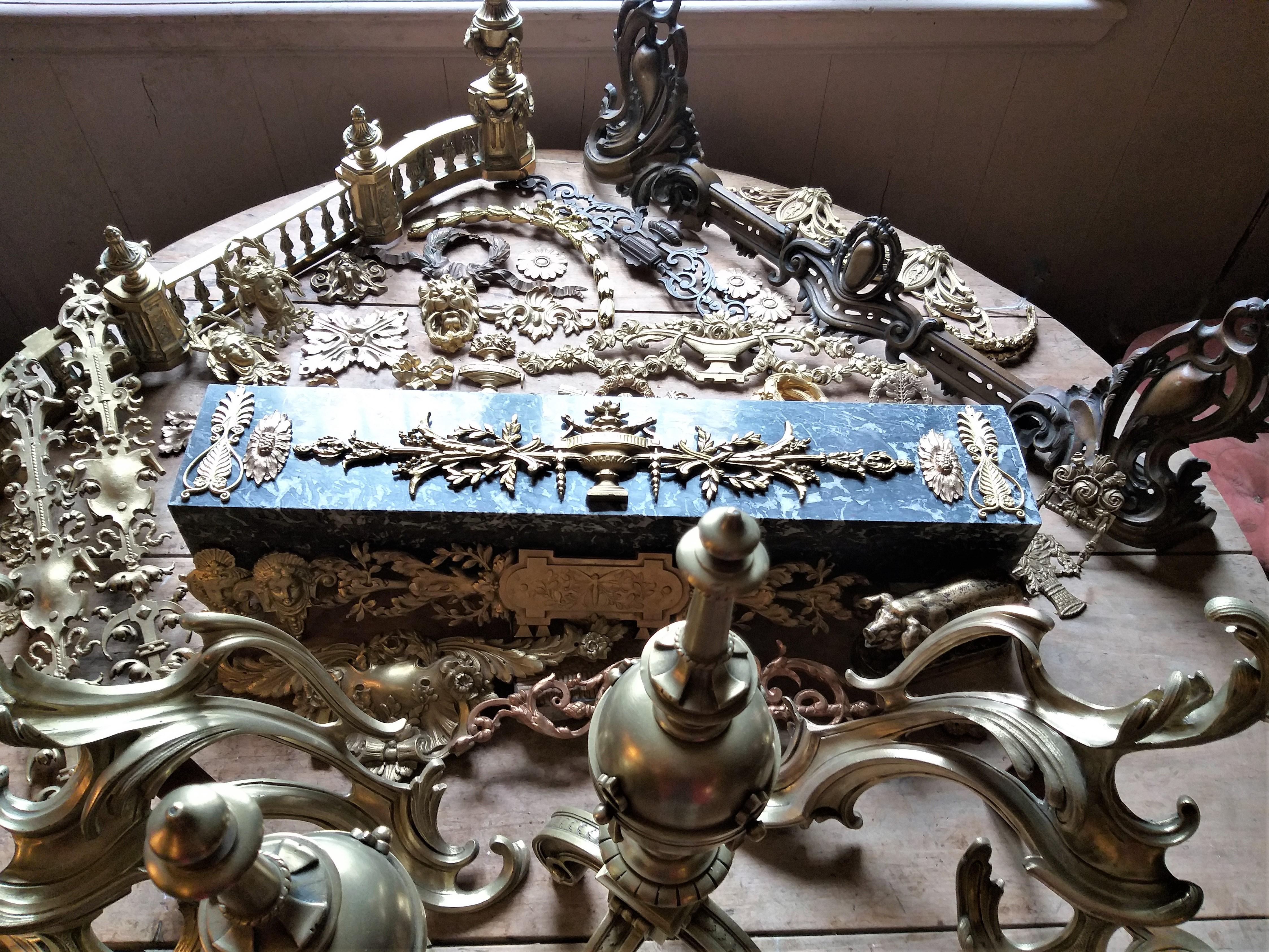 CARRARA Marble Corner Fireplace Louis XVI  For Sale 3