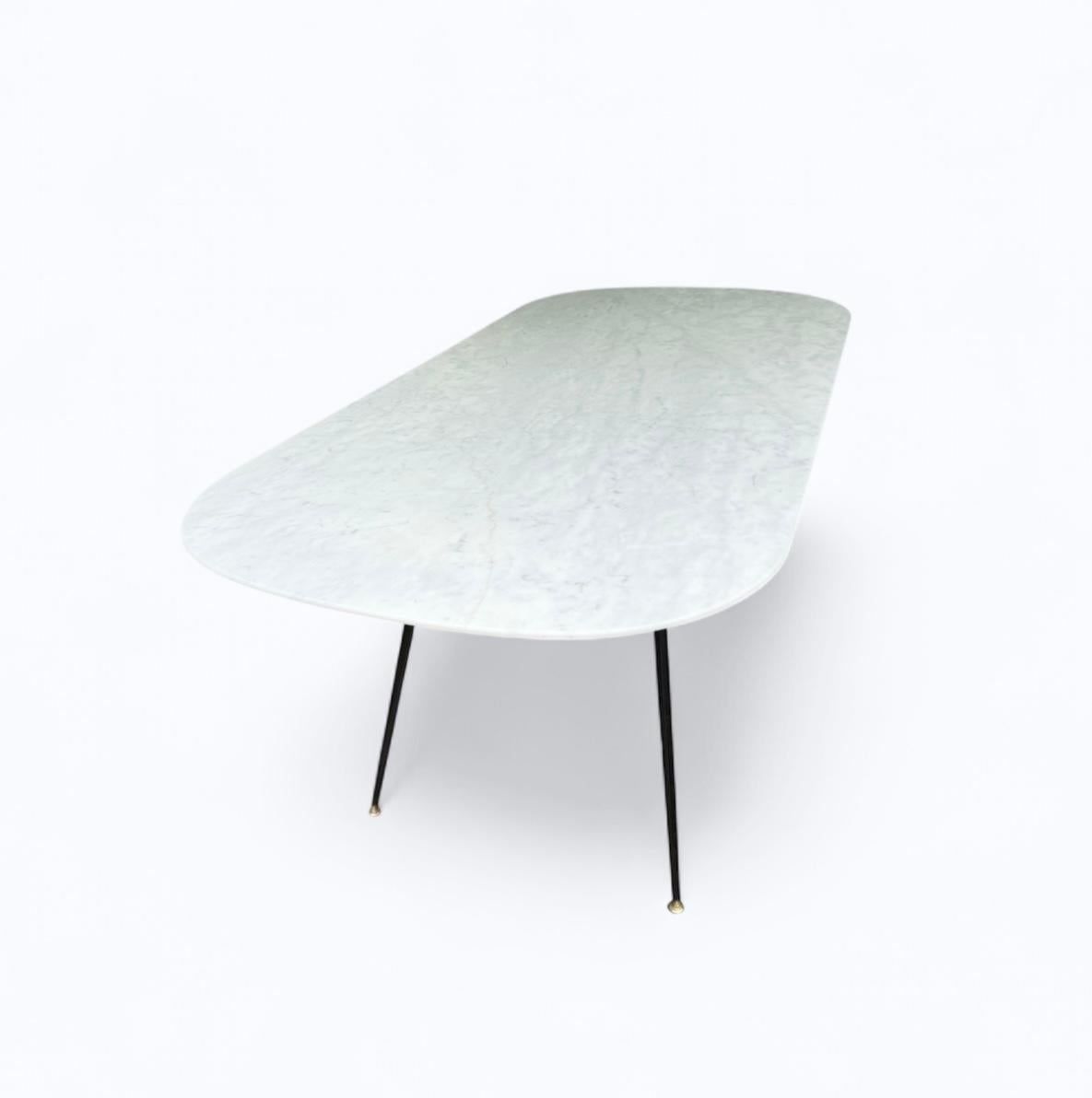 italien Table de salle à manger en marbre de Carrare, attribuée à Ico Parisi, Italie c 1950's en vente