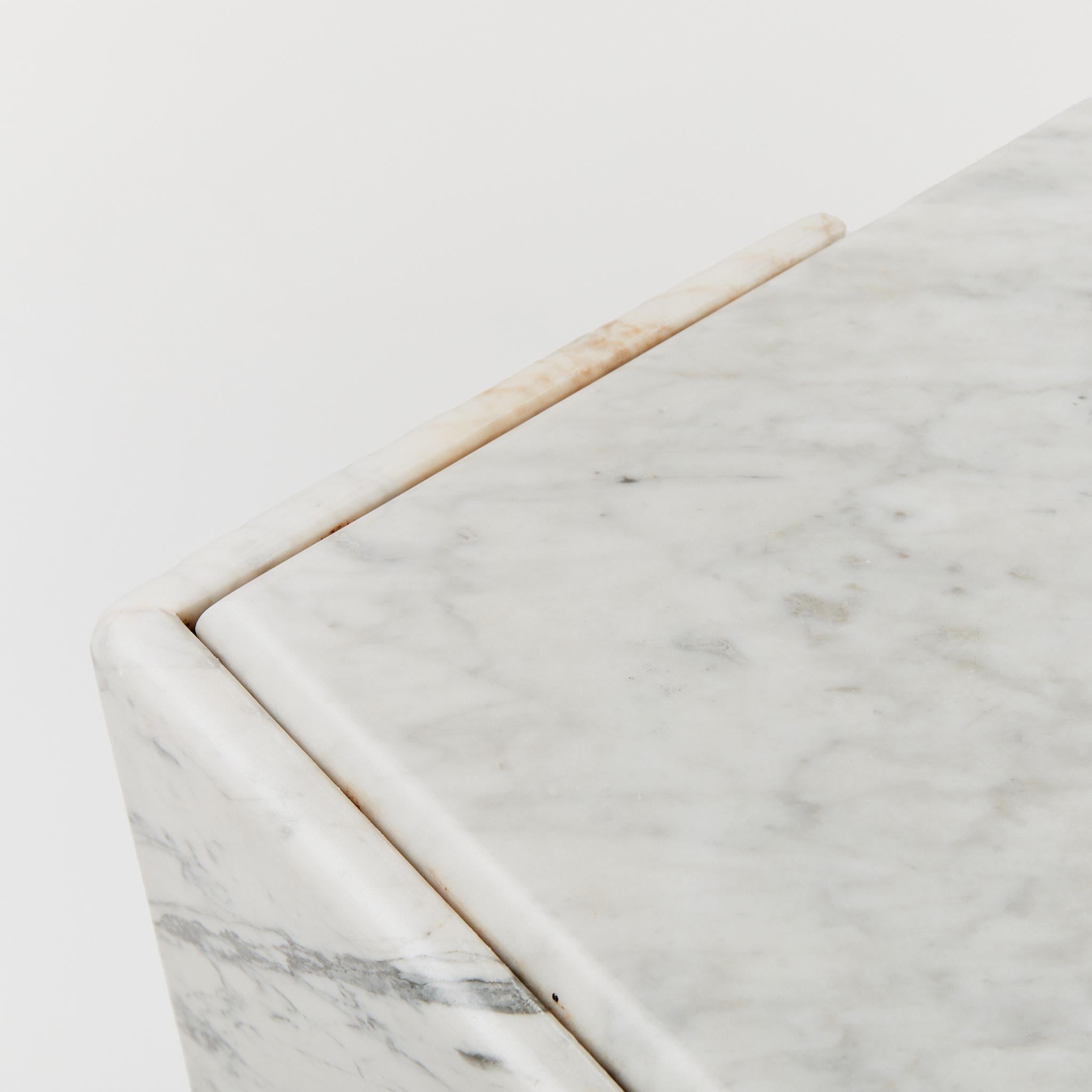 Carrara Marble Eye Shape Coffee Table 1