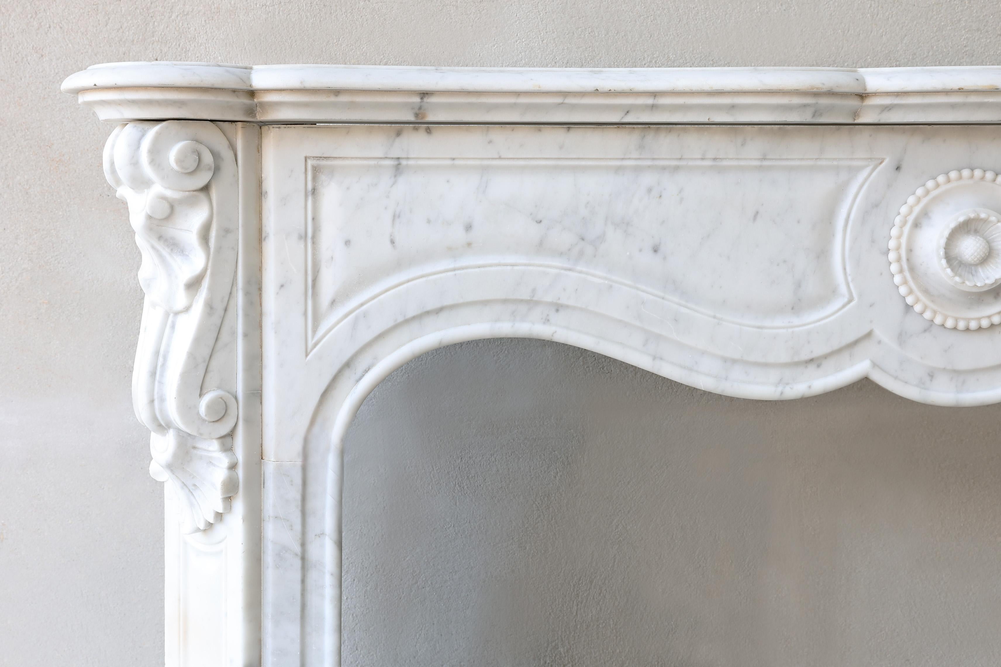 Antique Marble Fireplace Surround  Carrara Marble  Pompadour  19th Century In Good Condition In Made, NL