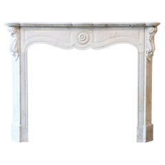 Antique Carrara Marble Fireplace in the Style of Pompadour from the 19th Century