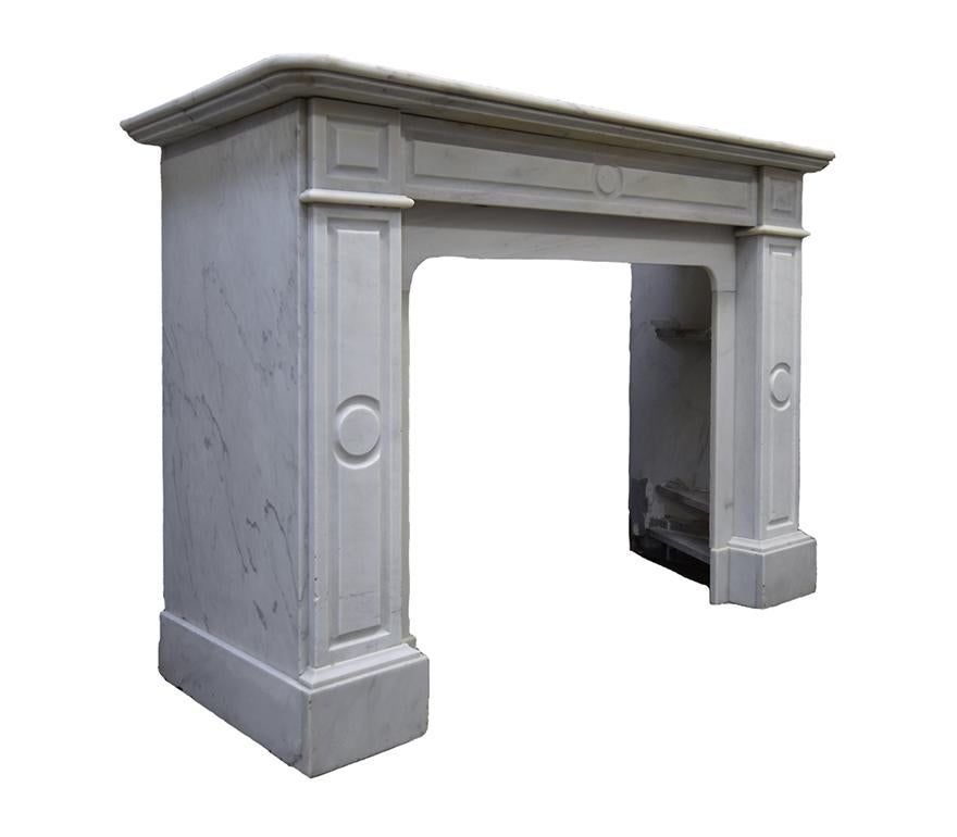 Carrara marble fireplace mantel from the 19th Century
to place around the chimney.