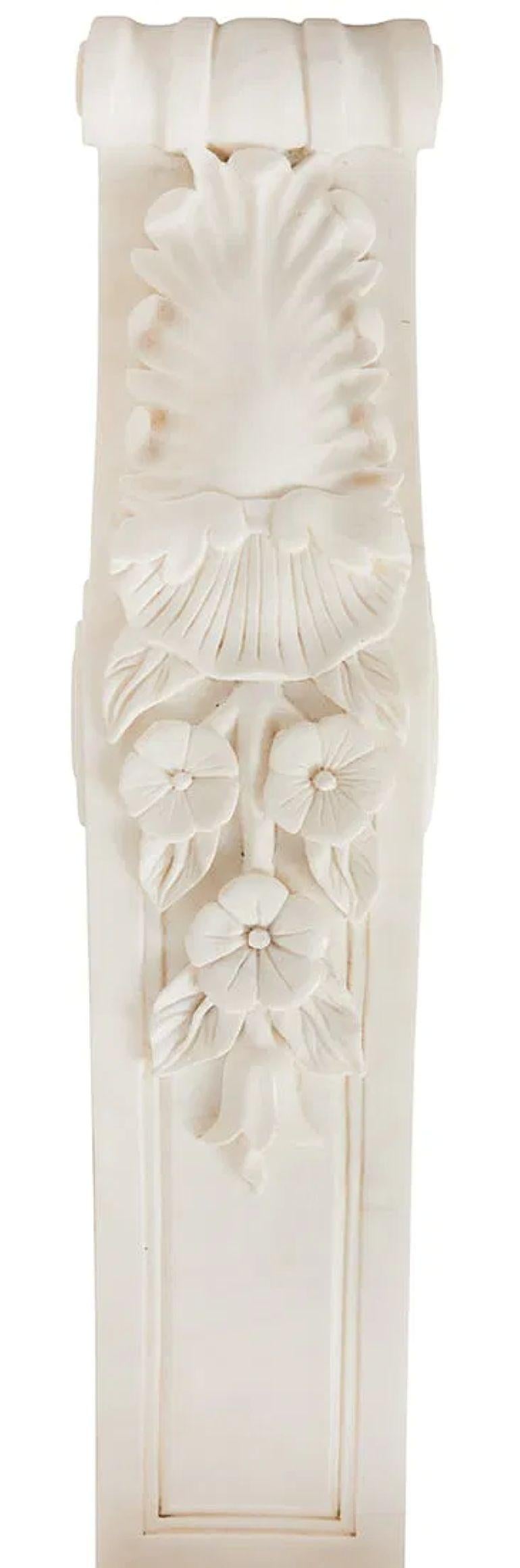 Repisa de chimenea de mármol de Carrara - Estilo rococó - Italia, Finales del siglo XIX. en venta 1
