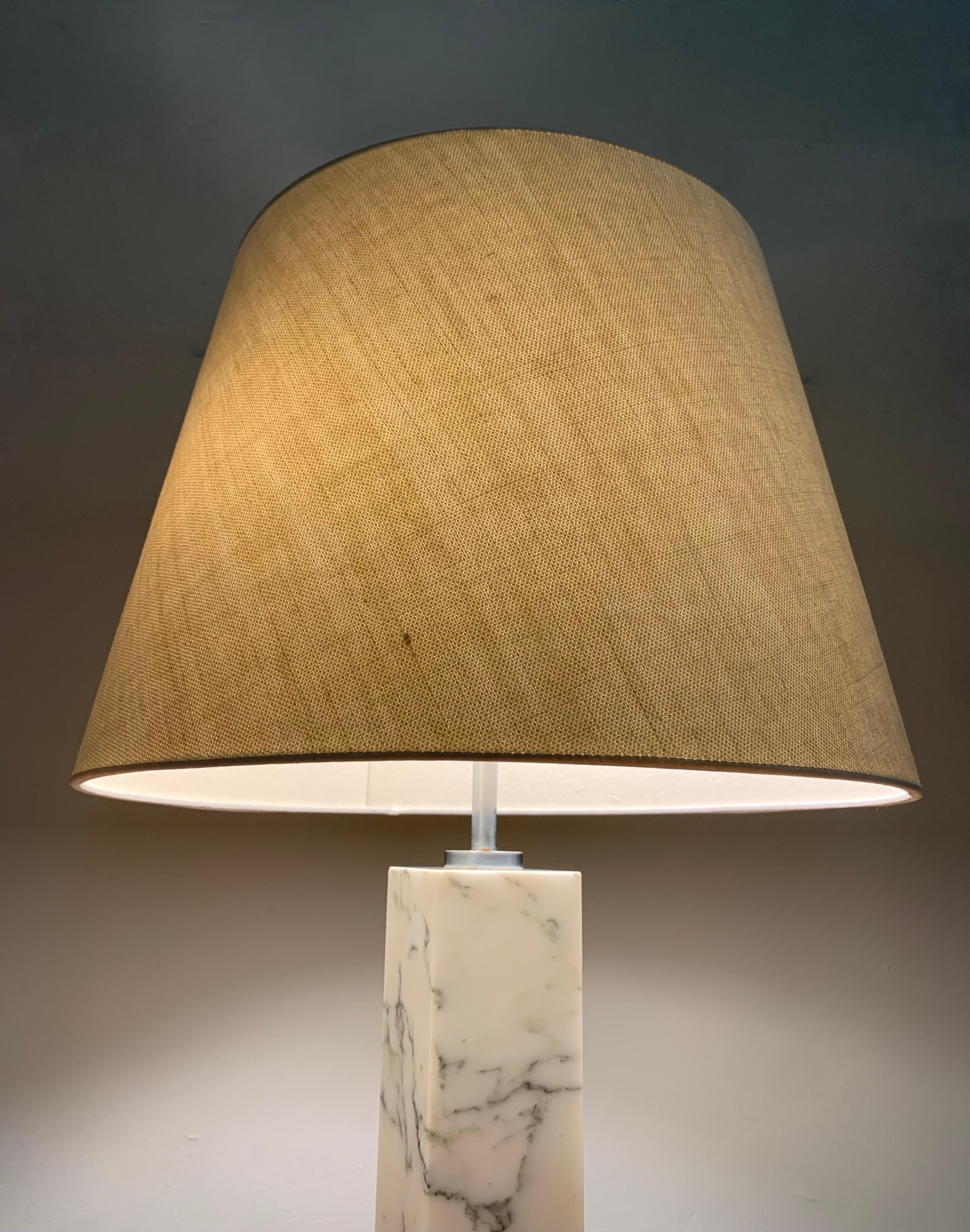 Florence Knoll-Tischlampe aus Carrara-Marmor, Modell 180 im Angebot 3