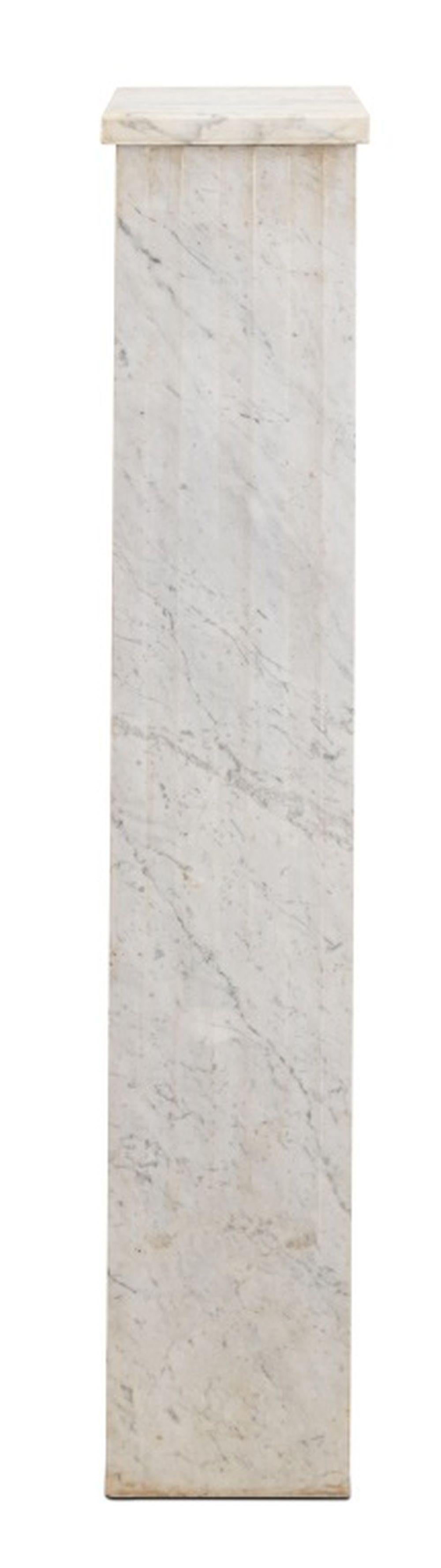 Carrara Marble Fluted Column Pedestal In Good Condition For Sale In Astoria, NY