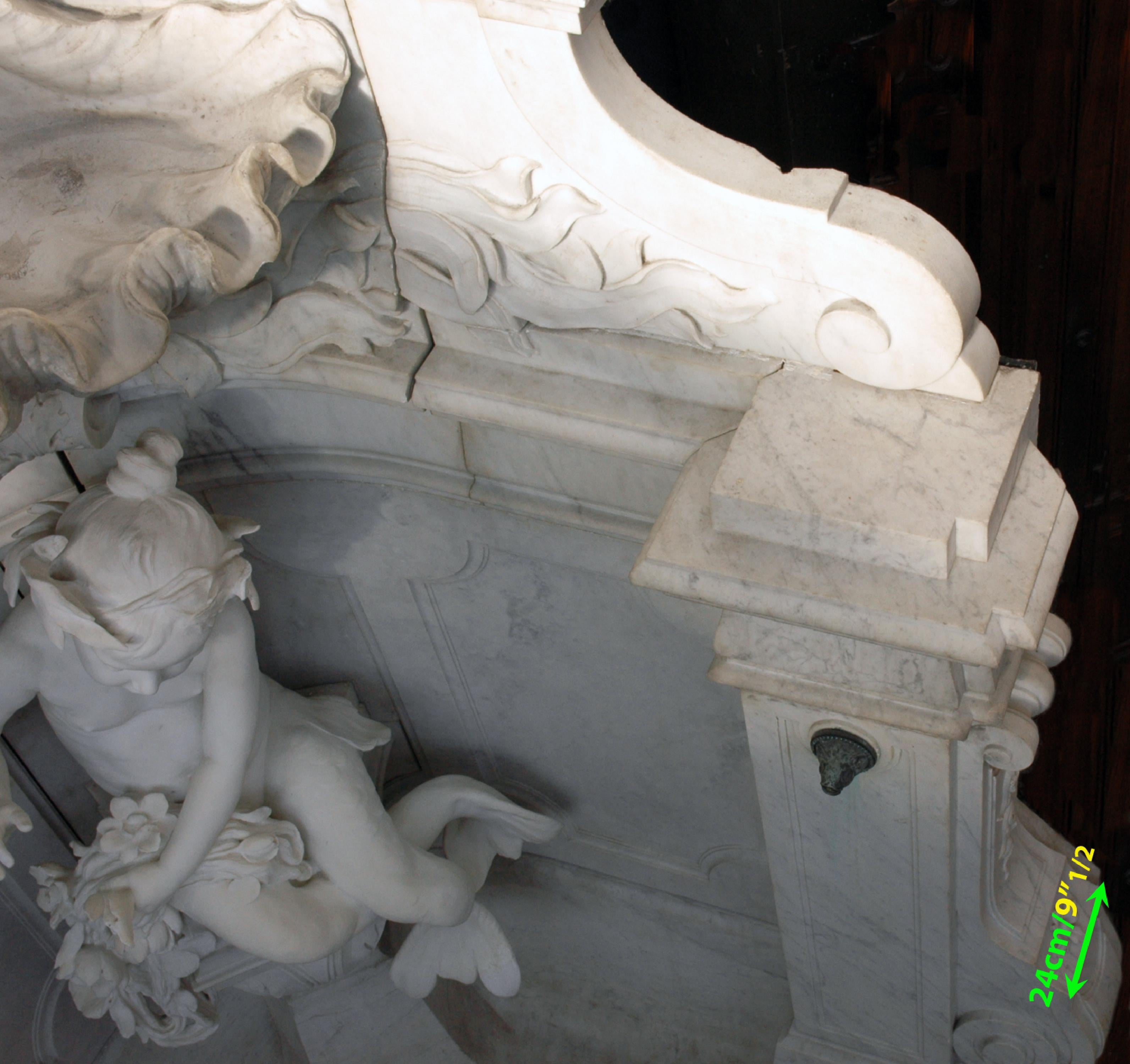 Fontaine en marbre de Carrare, 19e siècle en vente 3