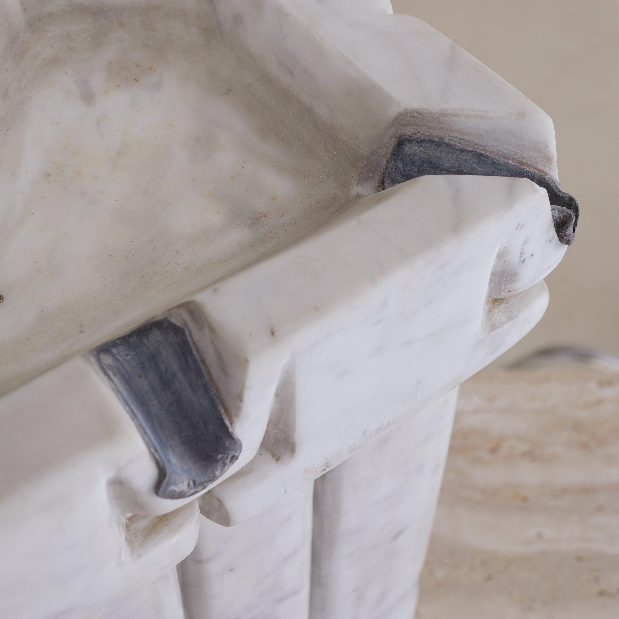 Fine XX secolo Carrara Marble Fountain or Sculpture in the Manner of Paul Brandenburg in vendita