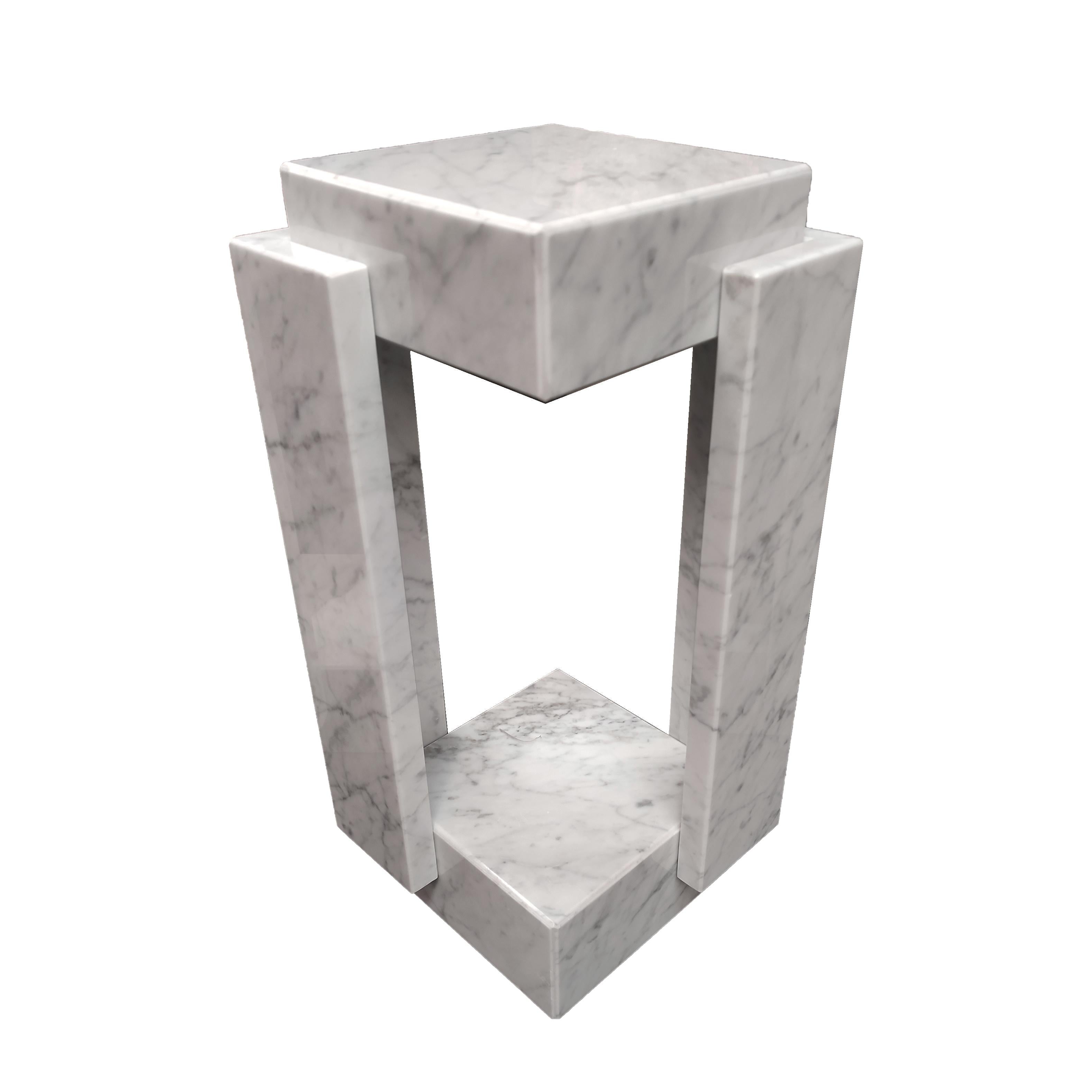 Carrara Marble Lamp Luxury Italian Marble Crafted in Spain Collectible Design In New Condition For Sale In VALVERDE DEL MAJANO, CL