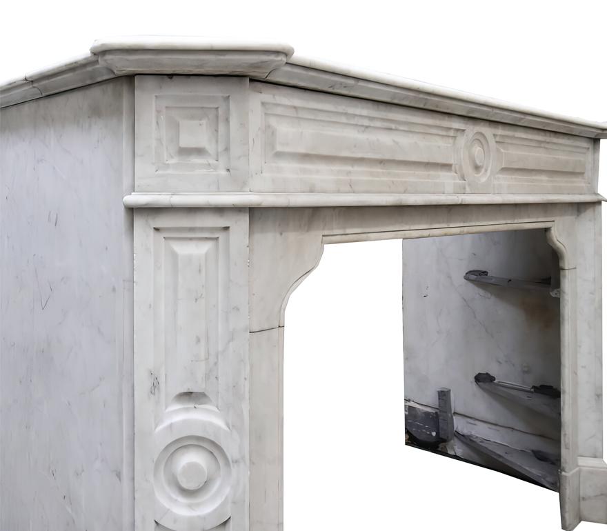 Dutch Carrara marble Louis XV fireplace mantel 19th Century For Sale