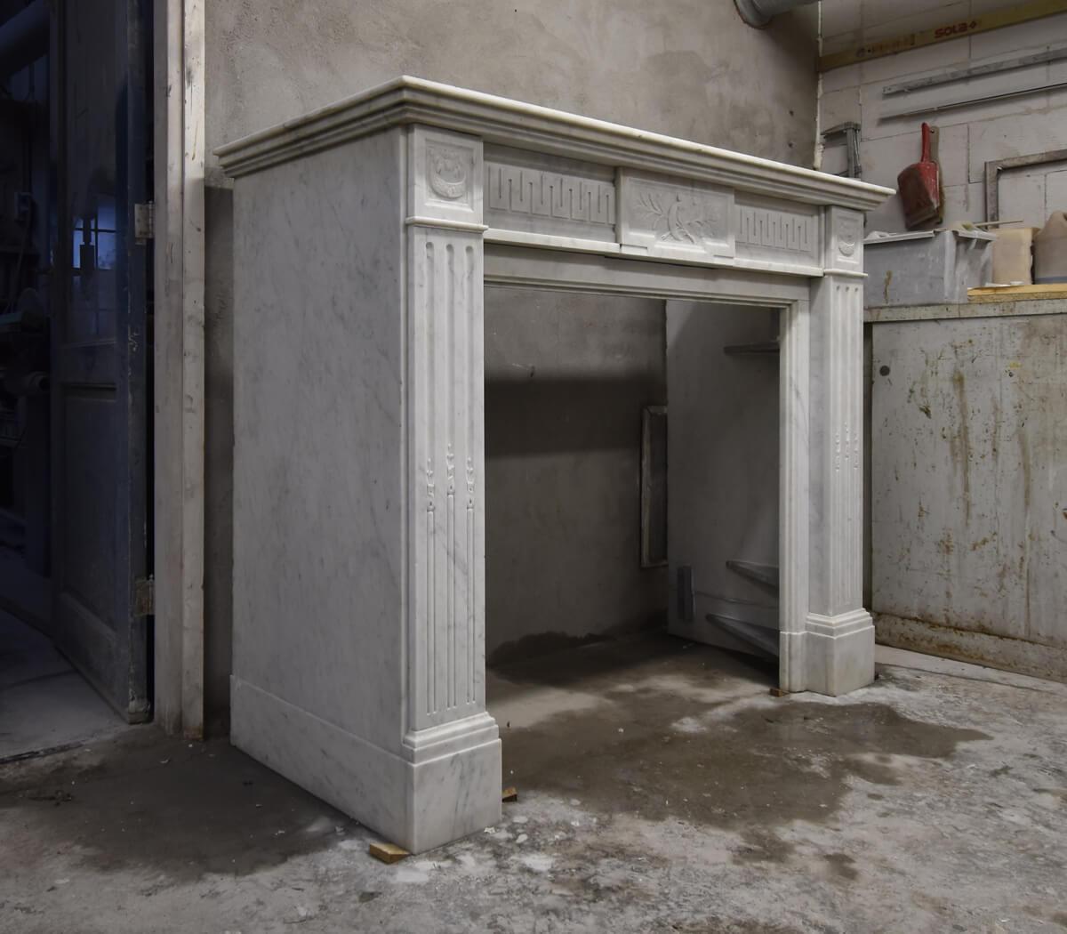 Carrara marble Louis XVI fireplace mantel 19th Century In Fair Condition In Udenhout, NL