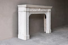 Kaminsims aus Carrara-Marmor im Stil des englischen Regency des 19. Jahrhunderts