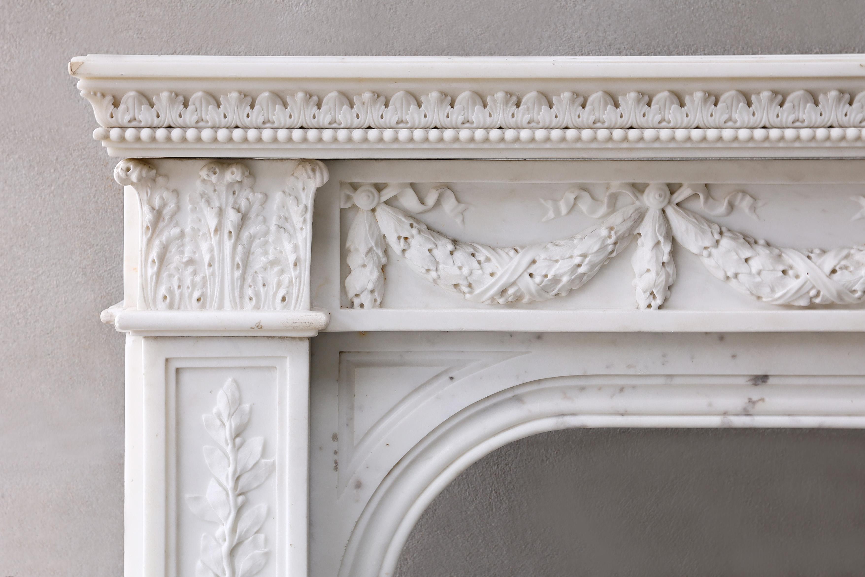 Carrara Marble Mantle Surround in Style of English Regency from the 19th Century For Sale 1