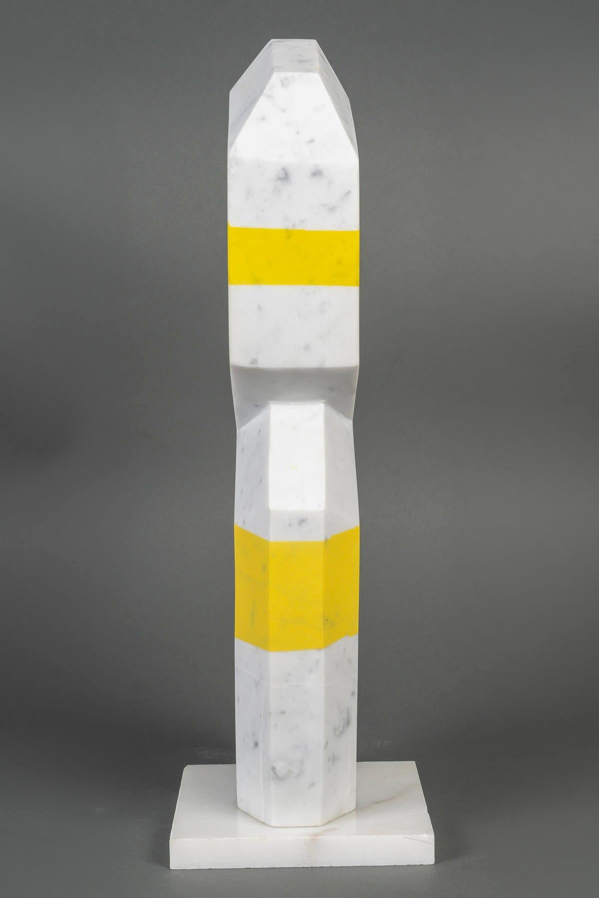 Scultura in marmo di Carrara di François Fernandez, noto come SAVY, firmata. In condizioni buone in vendita a Saint-Ouen, FR
