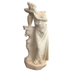 Carrara-Marmor-Skulptur, die ein romantisches junges Mädchen mit einem Krug darstellt, signiert