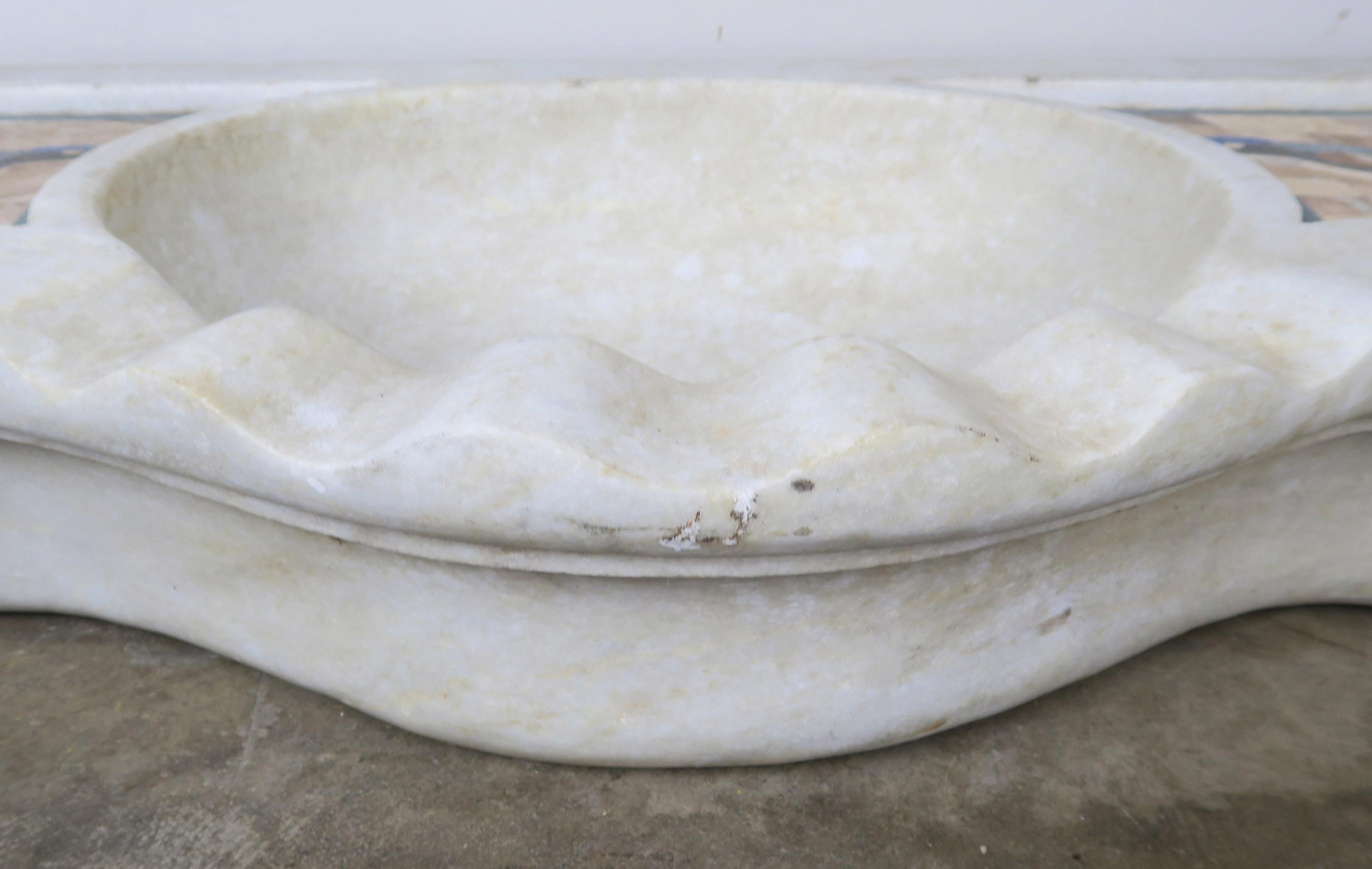 20th Century Carrara Marble Sink with Inlaid Stone Birds