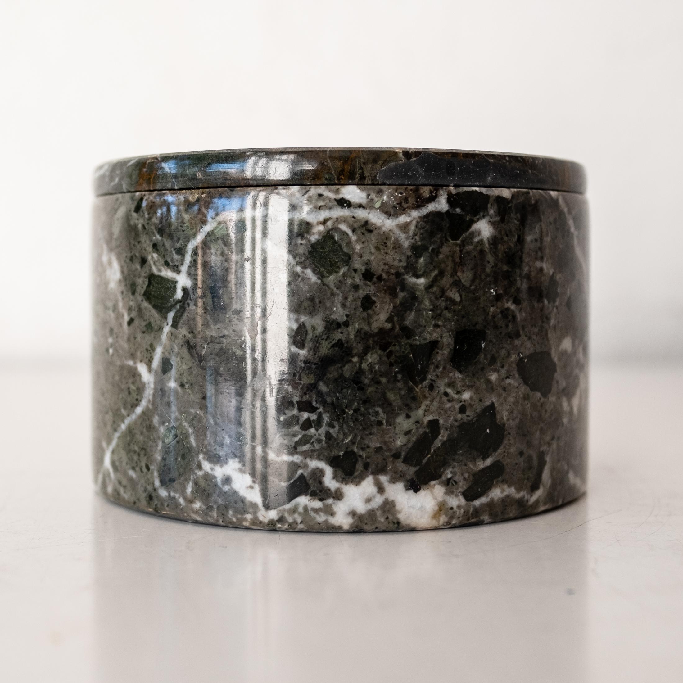 Italian Carrara Marble Small Lidded Canister or Stash Box, Italy, 1960s For Sale