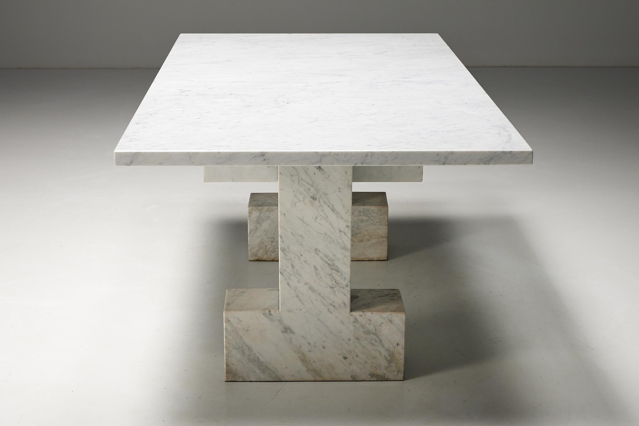 Tisch aus Carrara-Marmor, Italien, 1970er-Jahre im Zustand „Gut“ im Angebot in Antwerp, BE