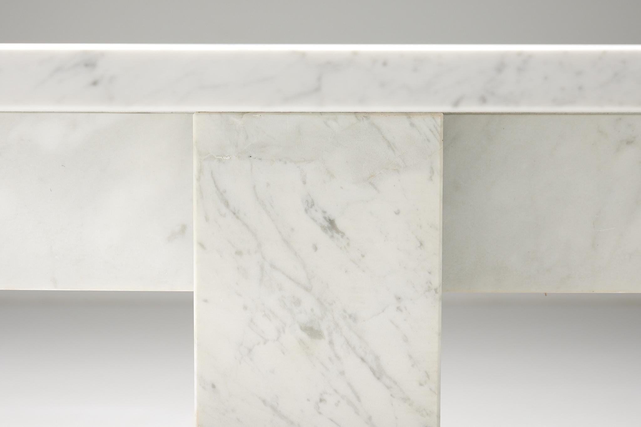 Carrara Marble Table, Italy, 1970s For Sale 1