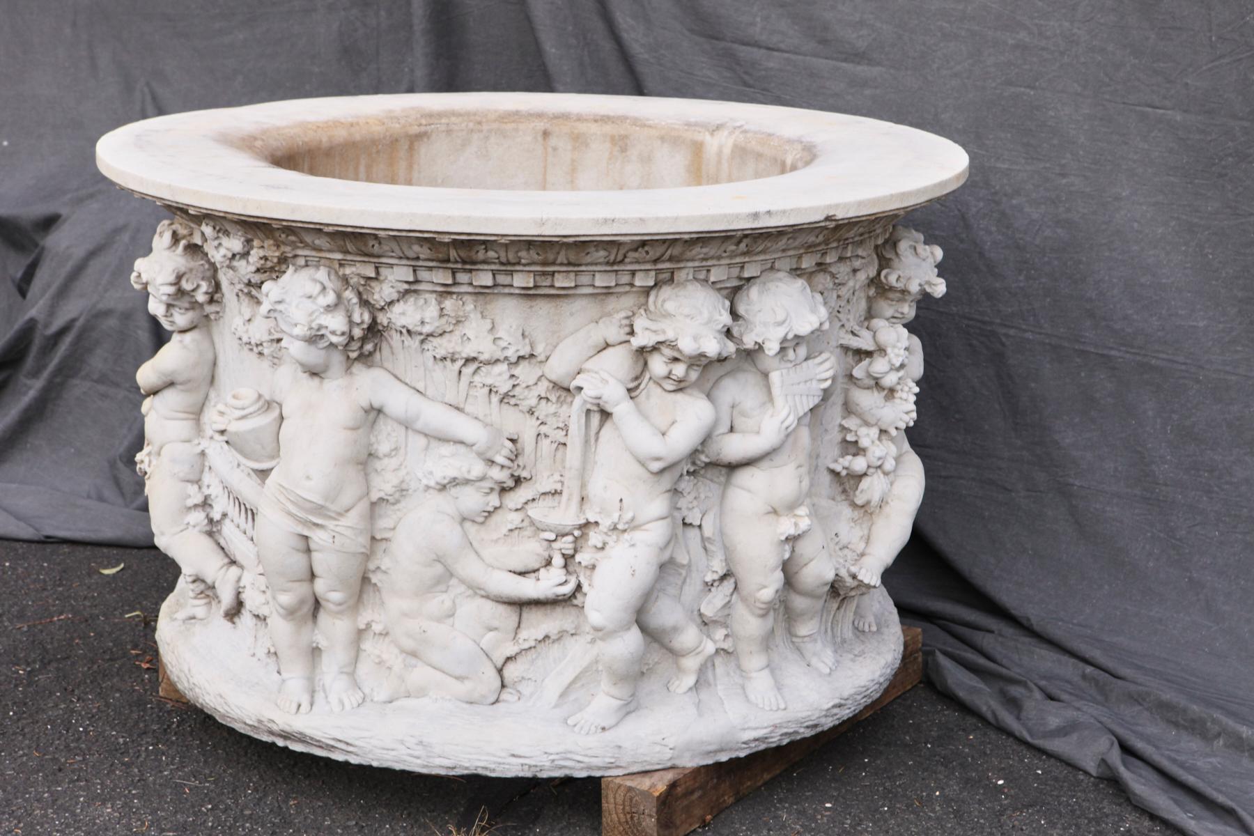Carrara Marble Wellhead with Intricate Carvings Raised on Octagonal Base, 1920s 7