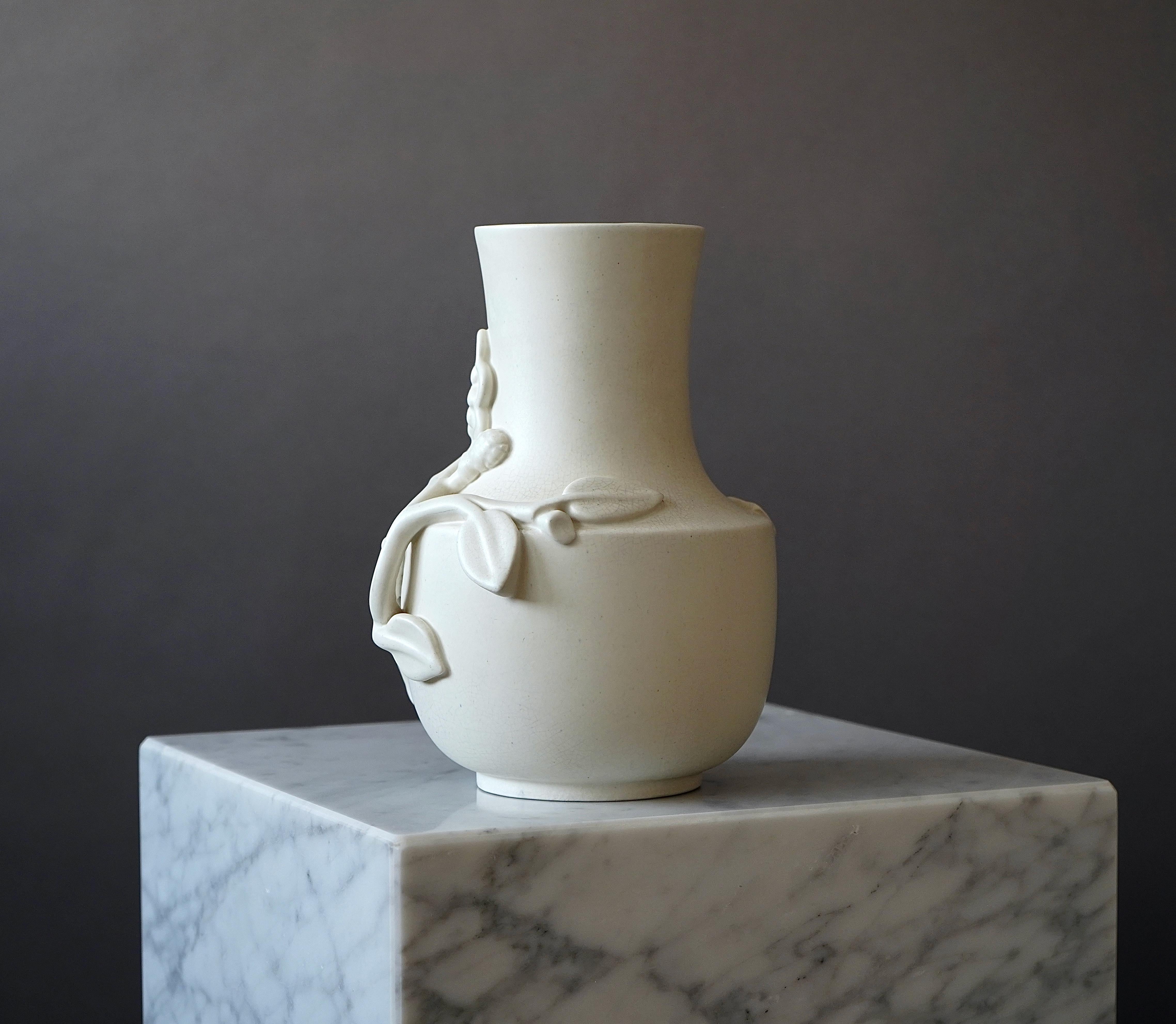 Swedish 'Carrara' Vase by Wilhelm Kåge for Gustavsberg, Sweden, 1930s For Sale