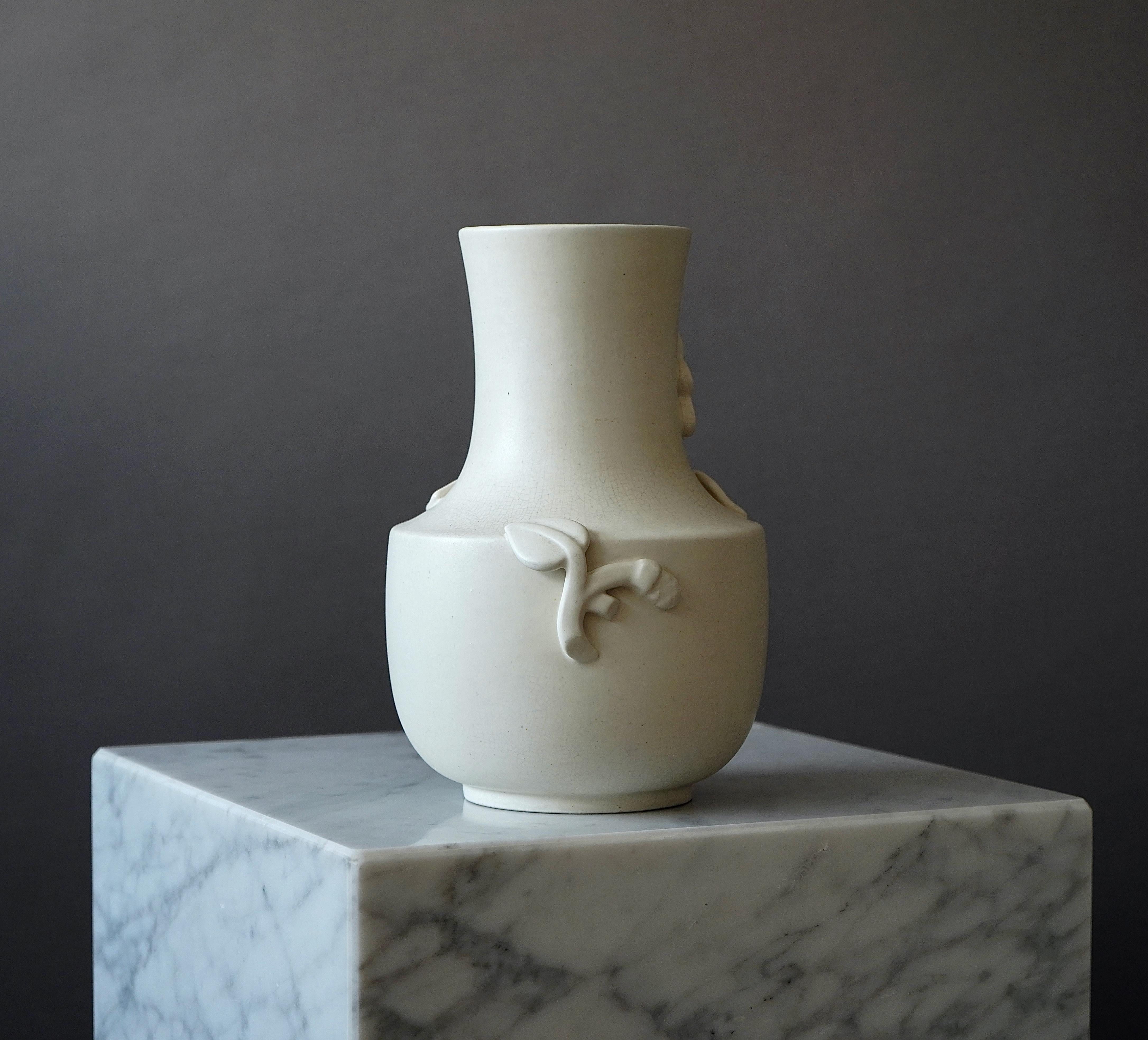 Tourné Vase 'Carrara' par Wilhelm Kåge pour Gustavsberg, Suède, années 1930