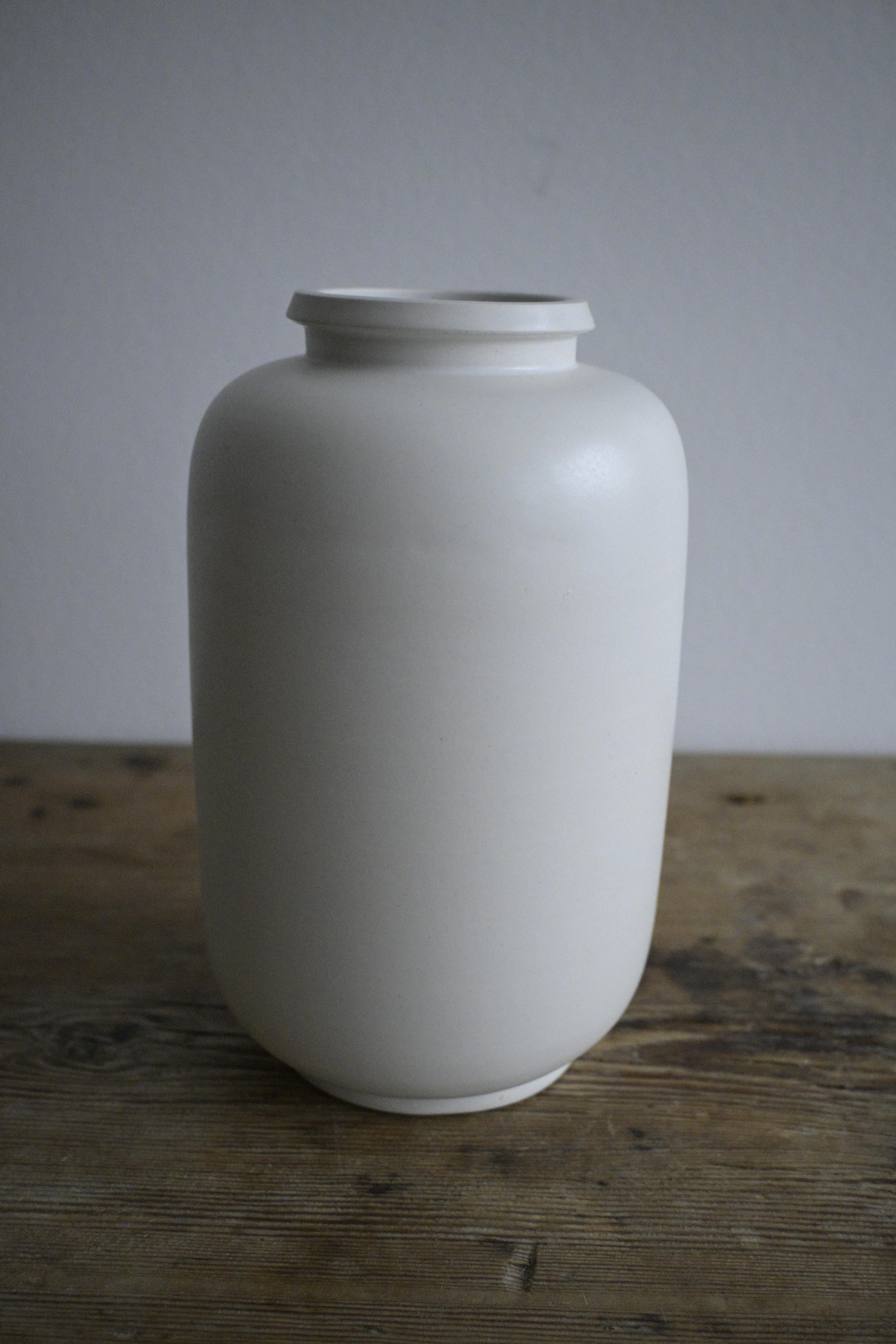Mid-20th Century 'Carrara' Vase by Wilhelm Kåge, Gustavsberg 1930 For Sale