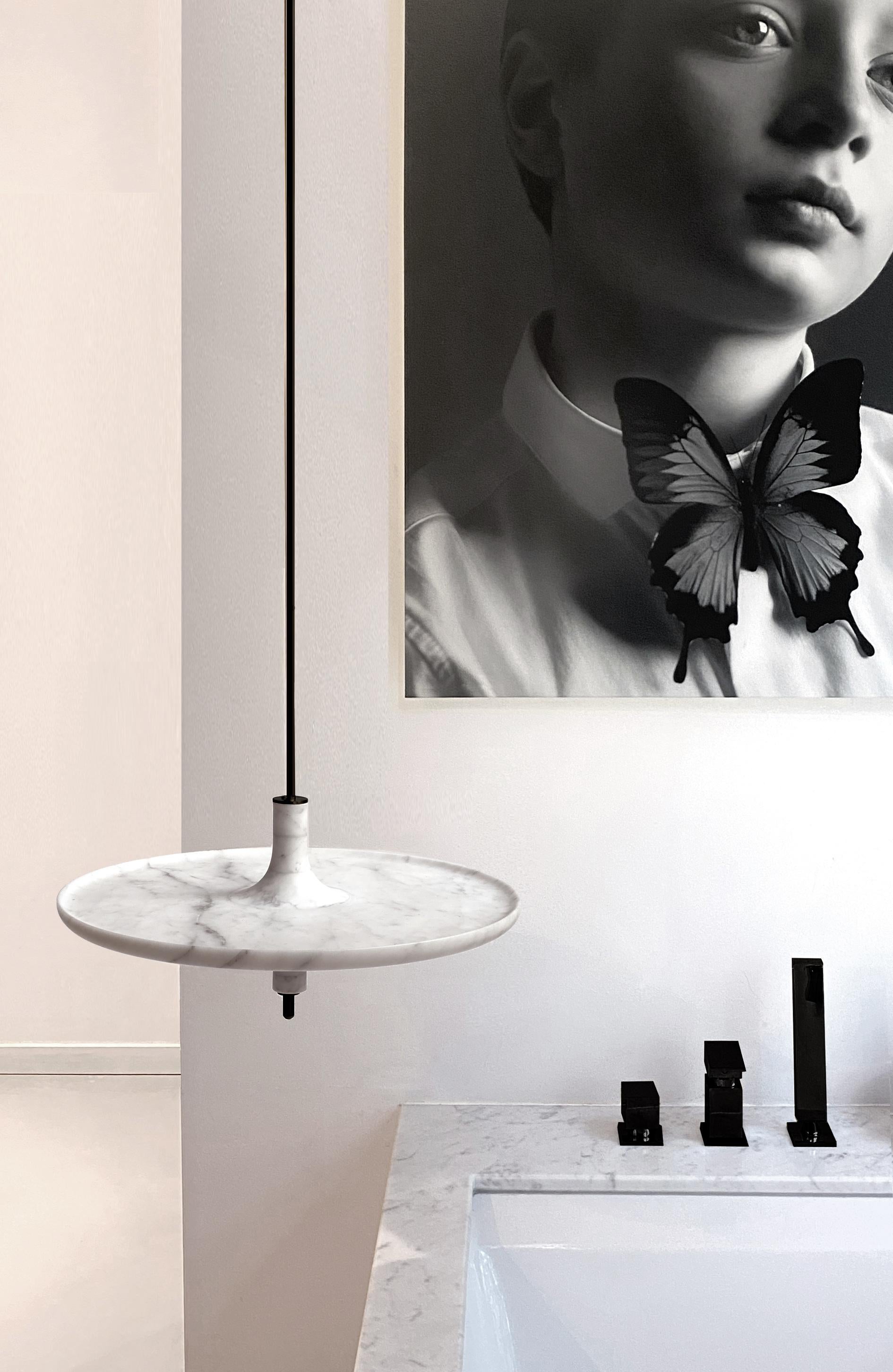 Post-Modern Carrara White Marble and Black Metal 38 Hanging Table by Mademoiselle Jo For Sale